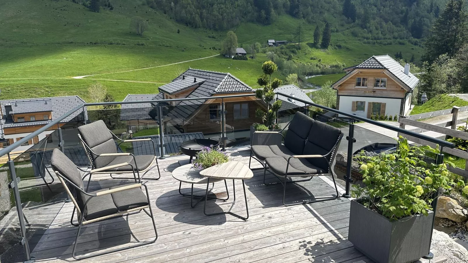 Chalet Hirschblick-Terrace balcony