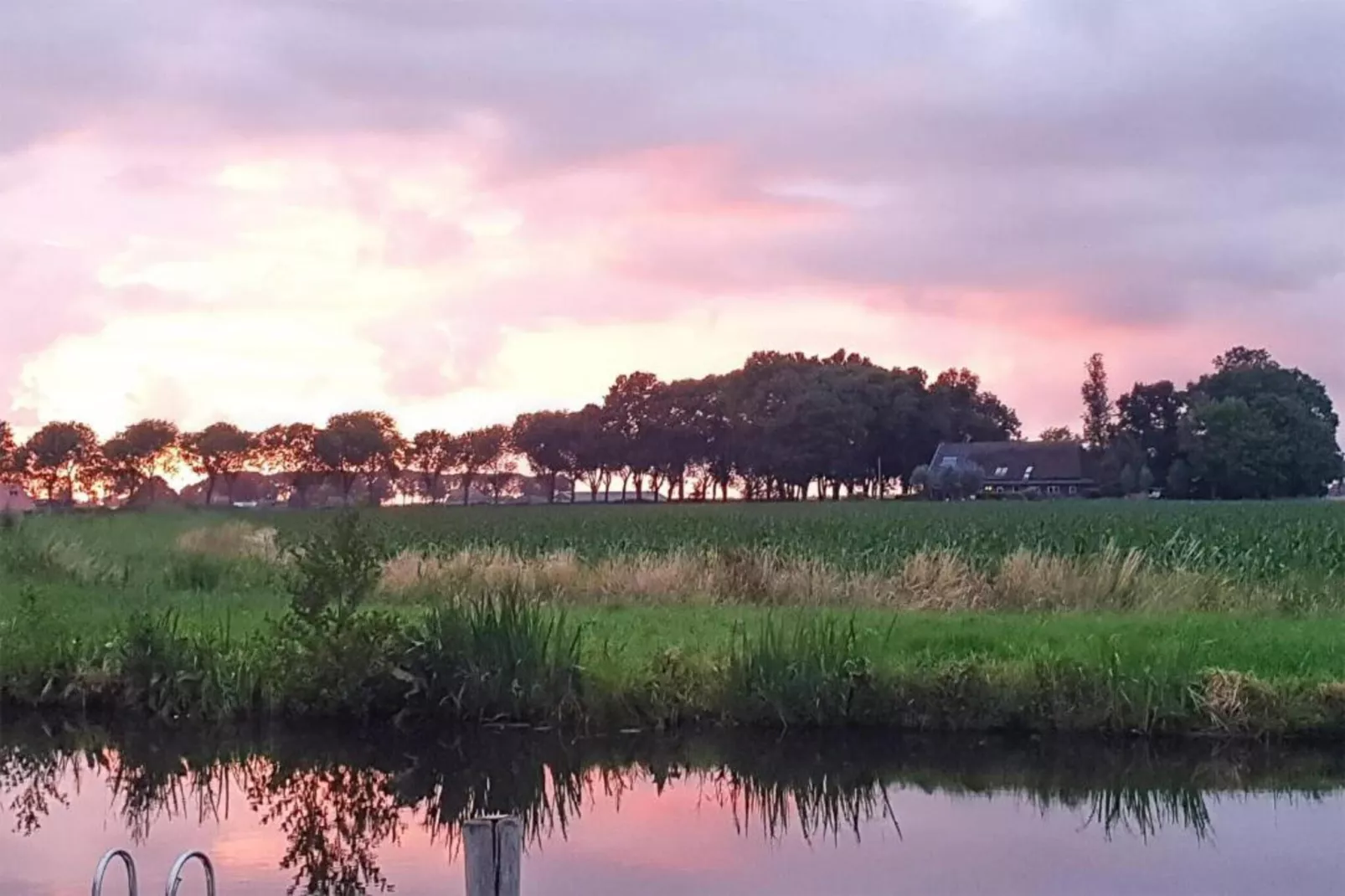 Friese Meren Villa's 14-Areas within 20km in summer