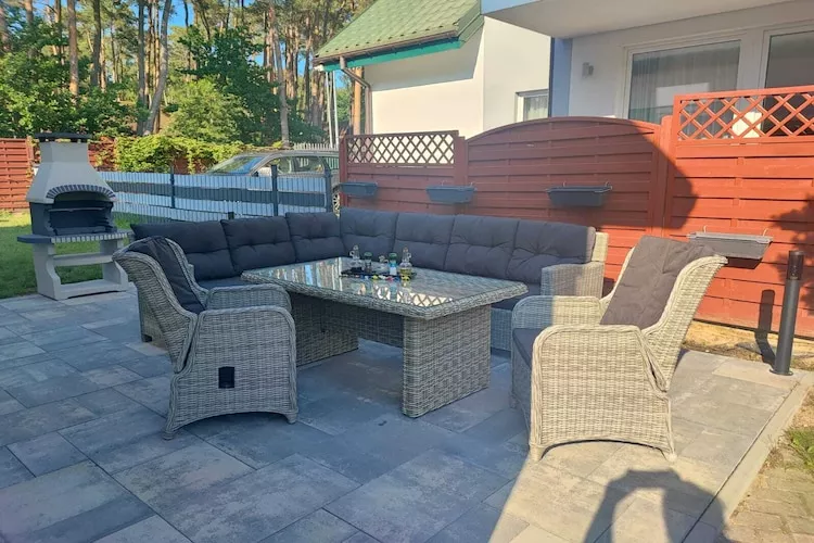 Holiday home in Lukecin for 6 persons-Jardins en été