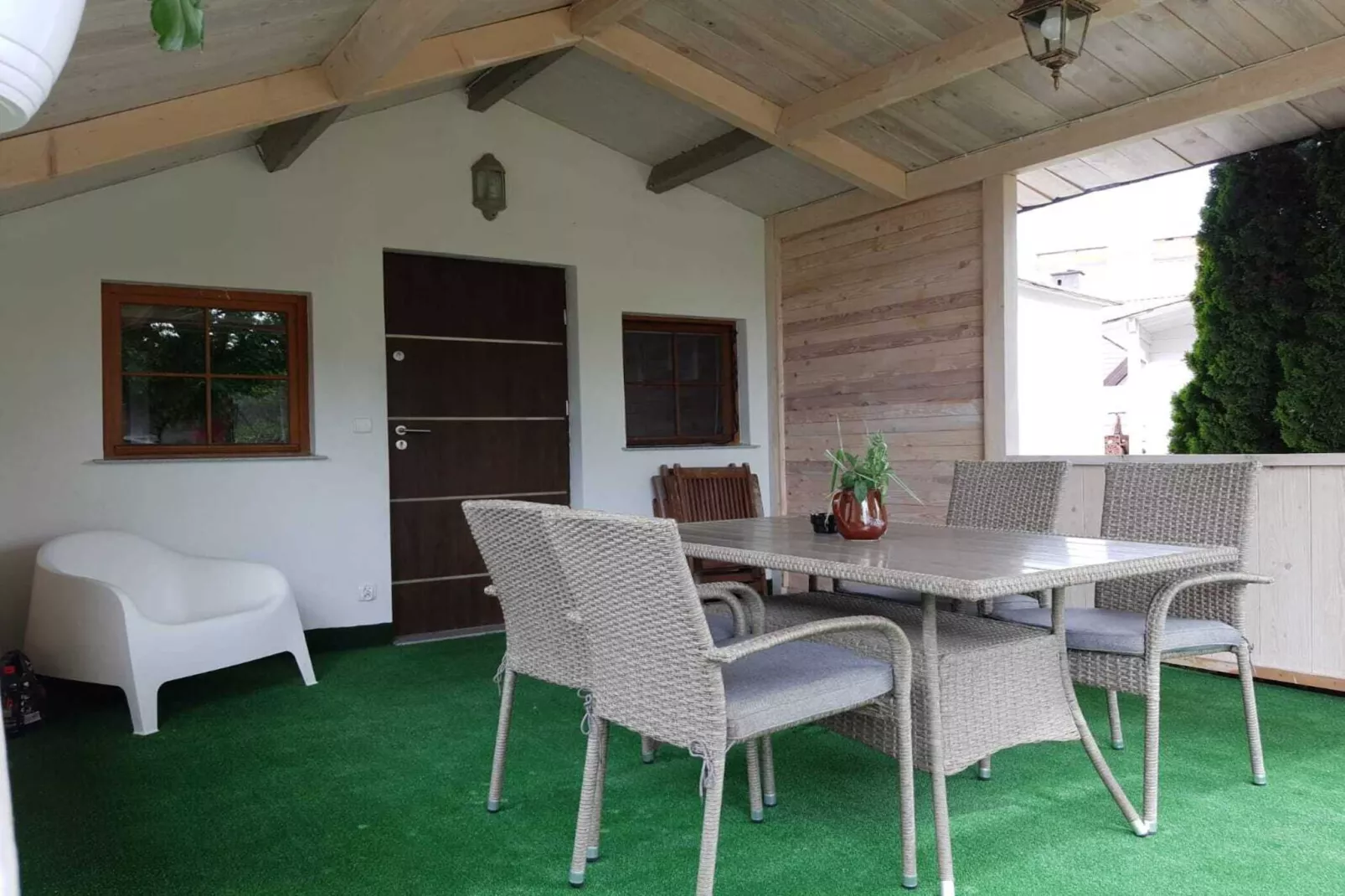 Bungalow for 6 persons in Miedzyzdroje-Terrasse/Balkon