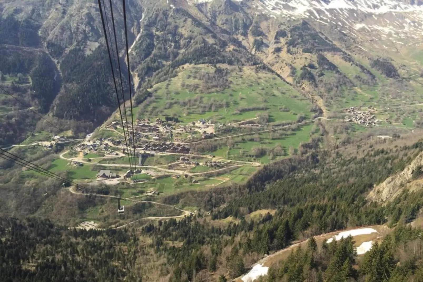 Les Epinettes 4-Areas within 20km in summer