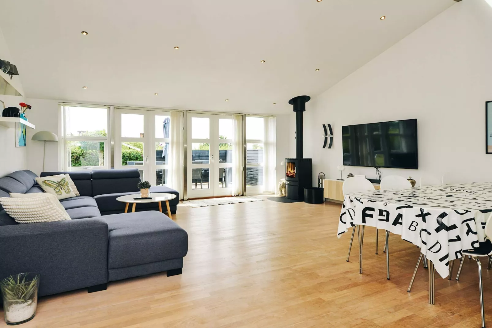 8 person holiday home in Ebeltoft-By Traum-Indoor
