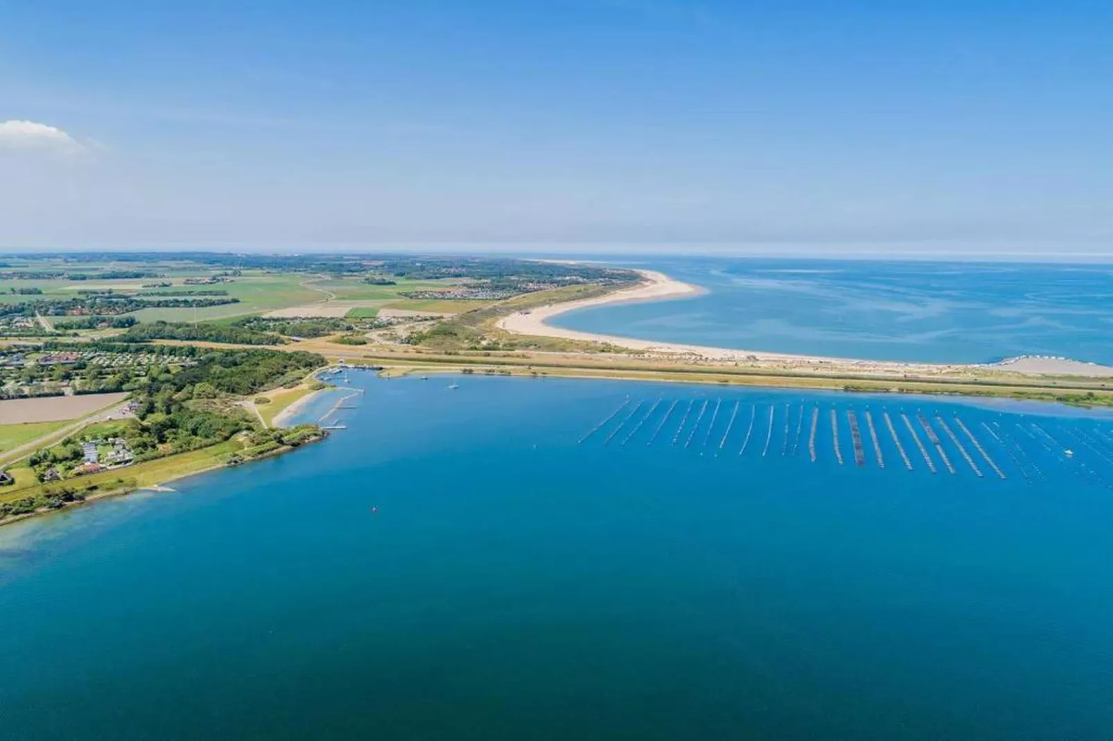 Beach Resort Brouwersdam 3-Areas within 20km in summer