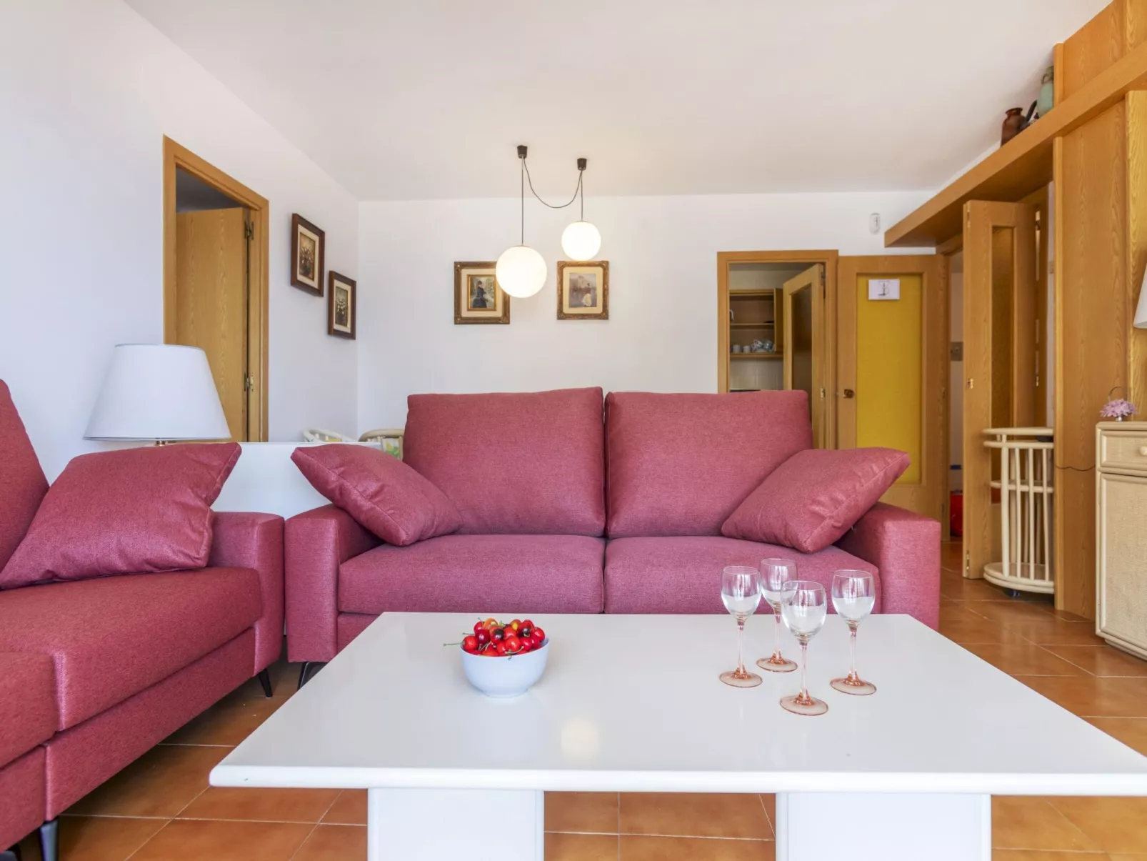 Punta Garbí-Inside