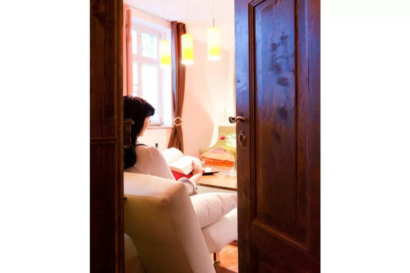 63279-Living room