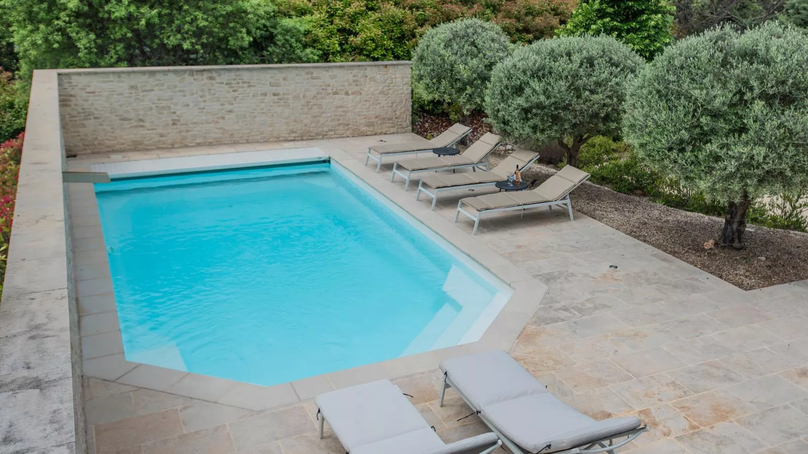 Le Mistral-Swimming pool