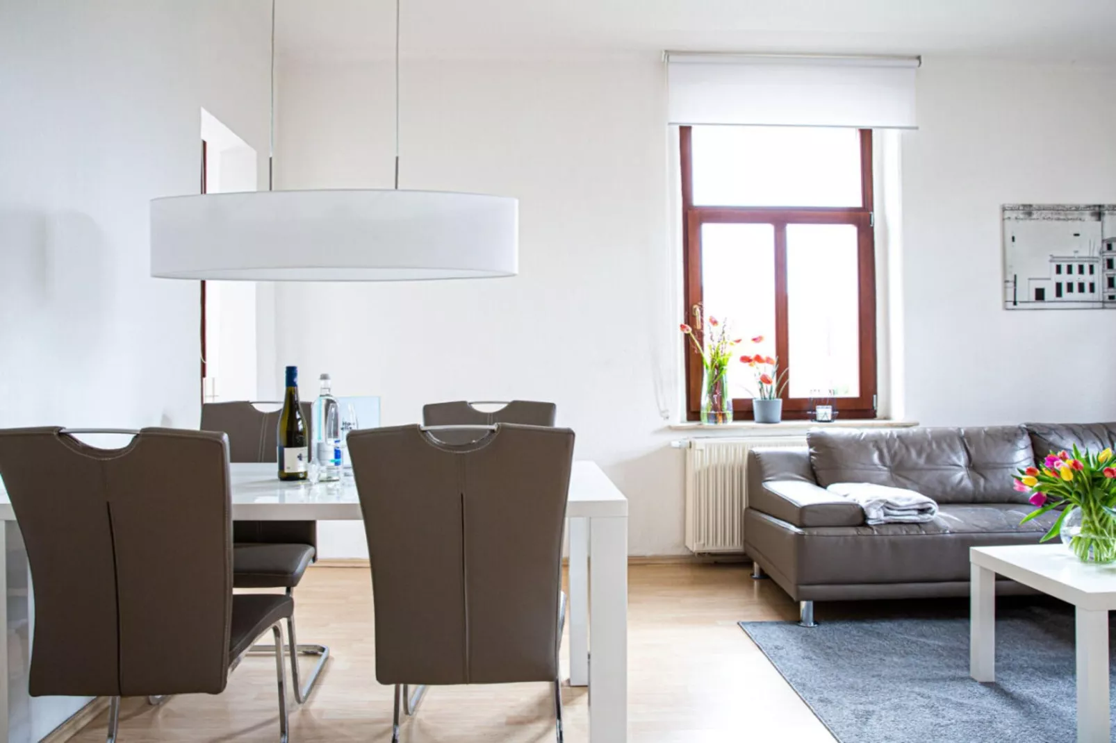 331225-Dining room