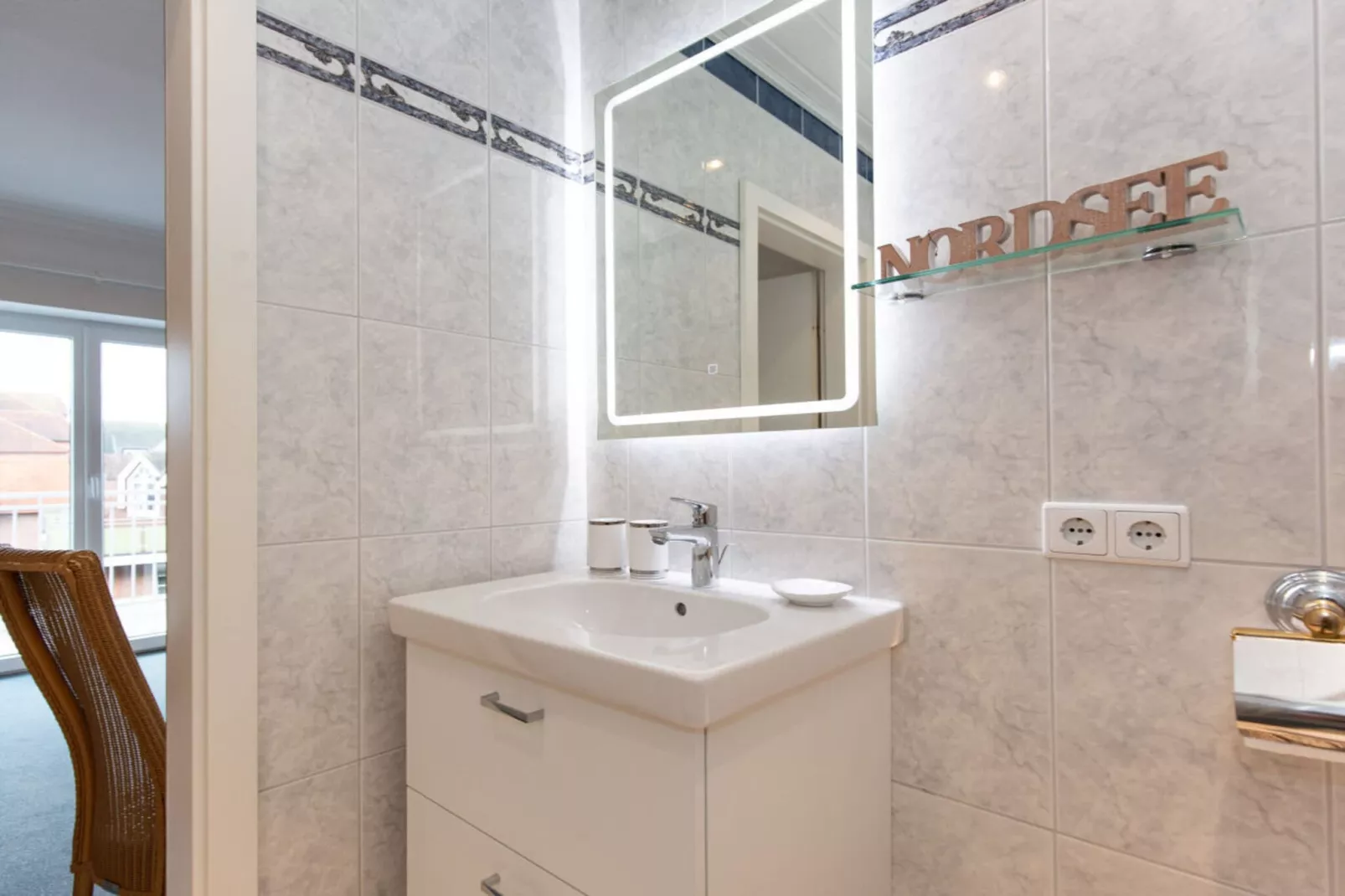393585-Bathroom