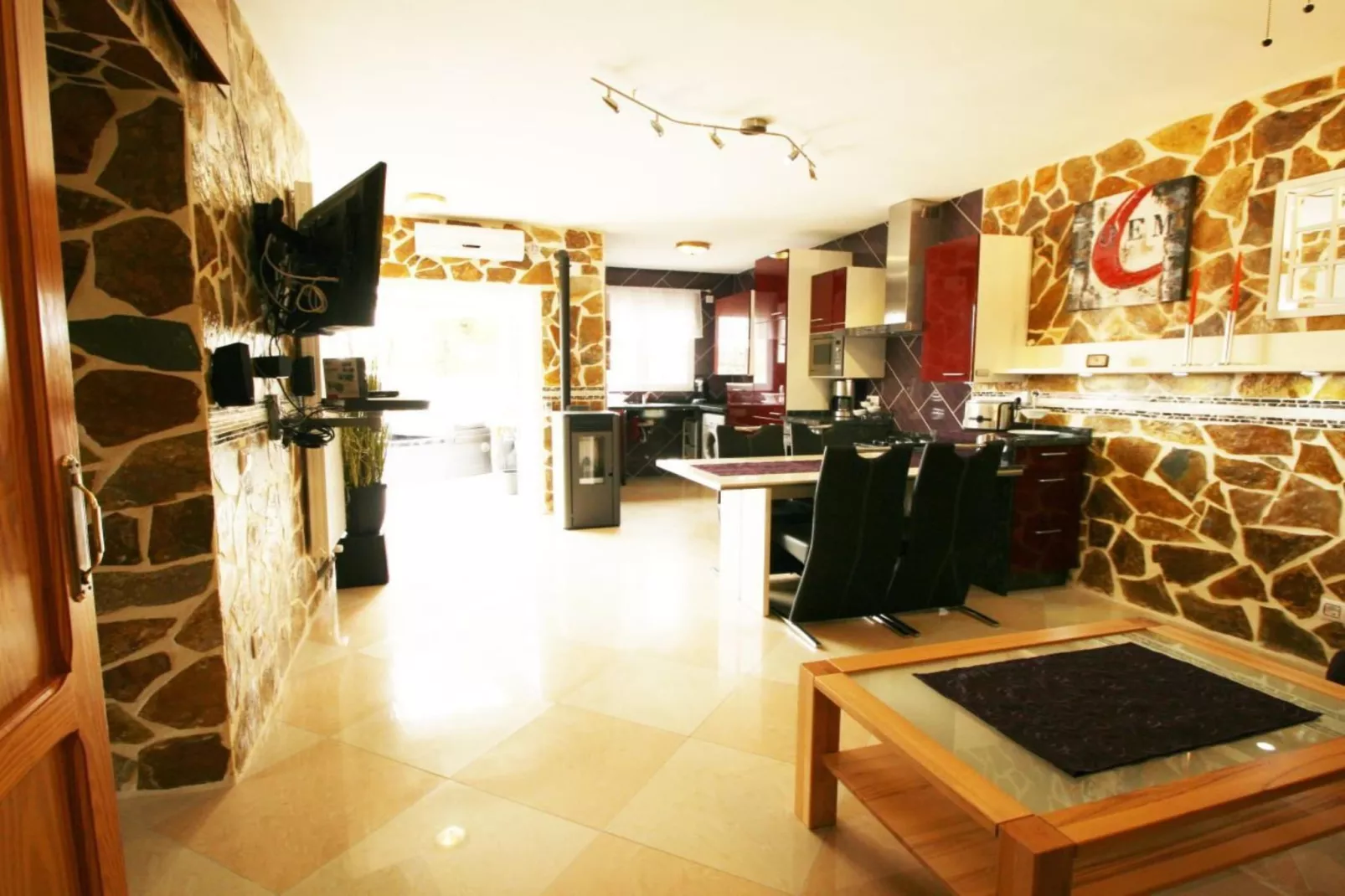 127471-Dining room