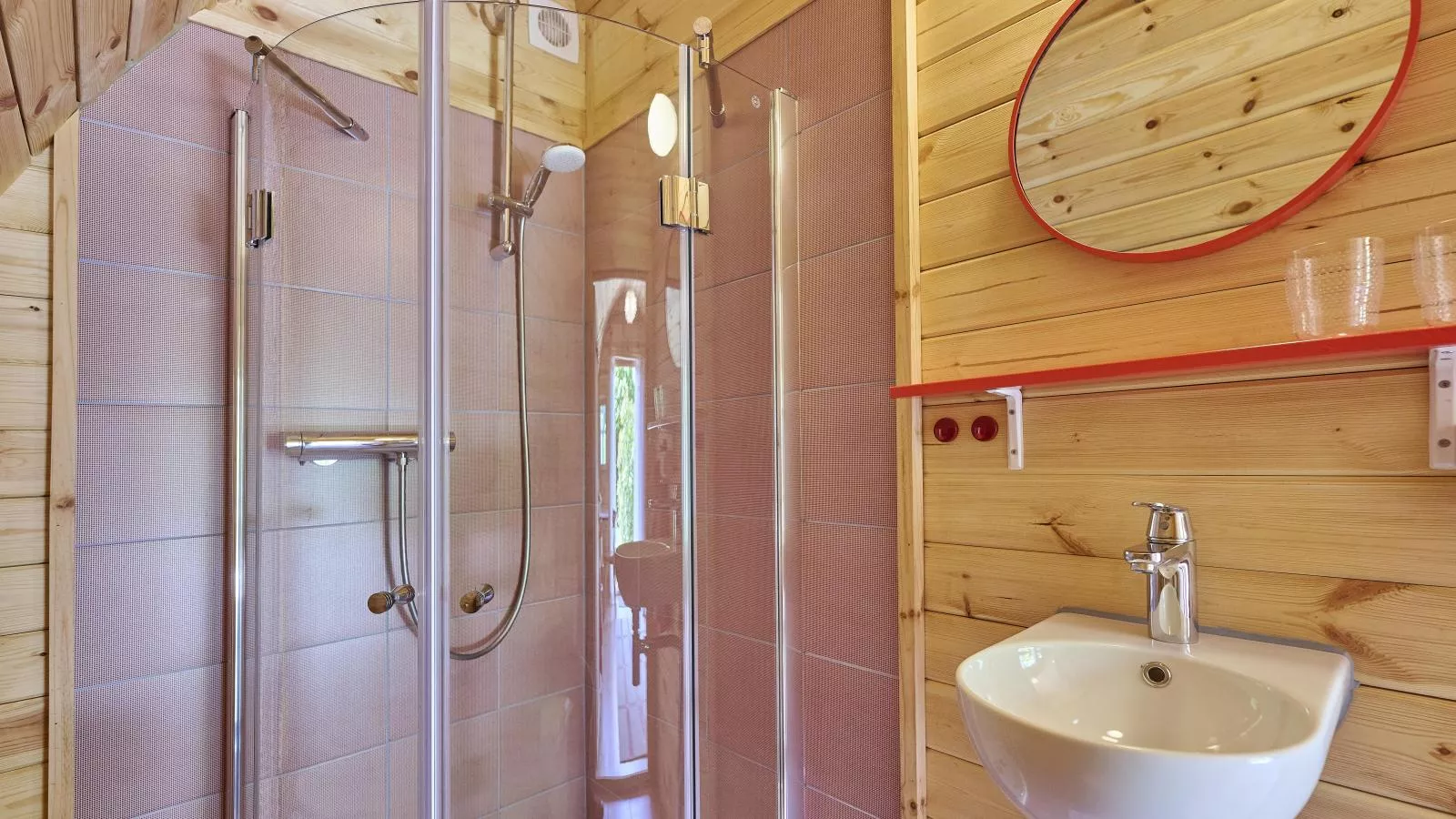 Tiny House Jet-Bathroom