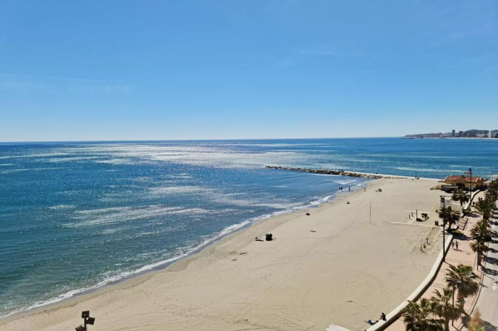 Bella Vista-Areas within 1km in summer