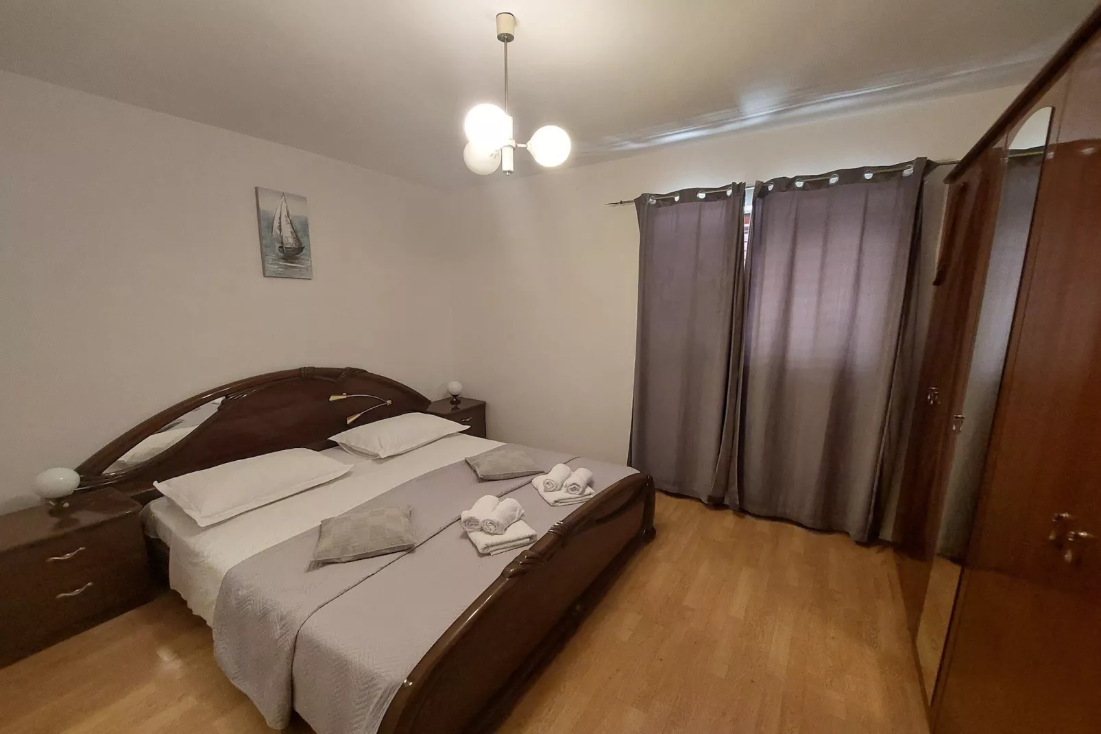 Apartment Dominik - Two Bedroom Apartment with Terrace and Sea View-Schlafzimmer