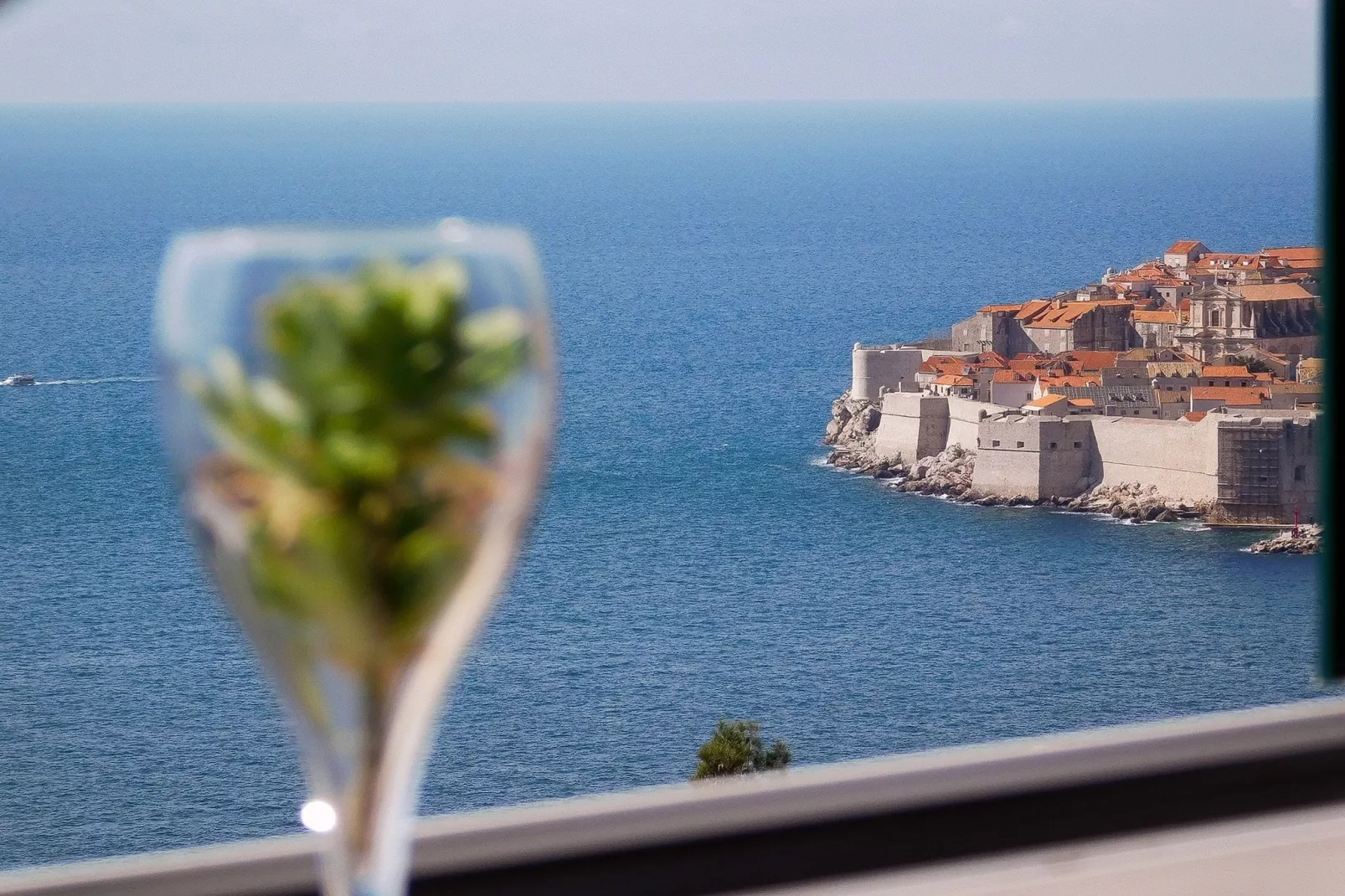 Apartment Precious View - One Bedroom Apartment with Sea View and City View-Aussicht