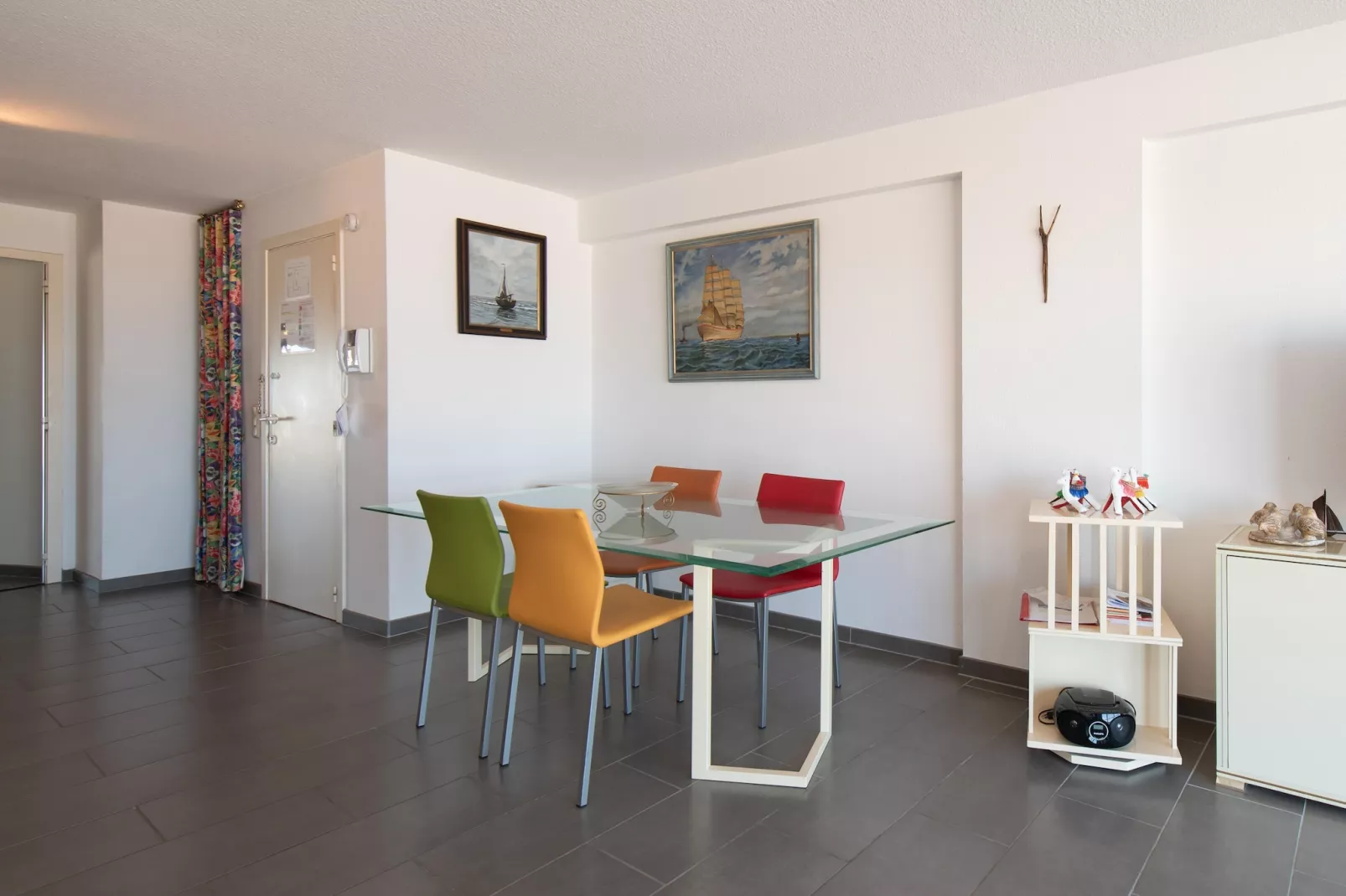 Belle Rive 0101-Dining room