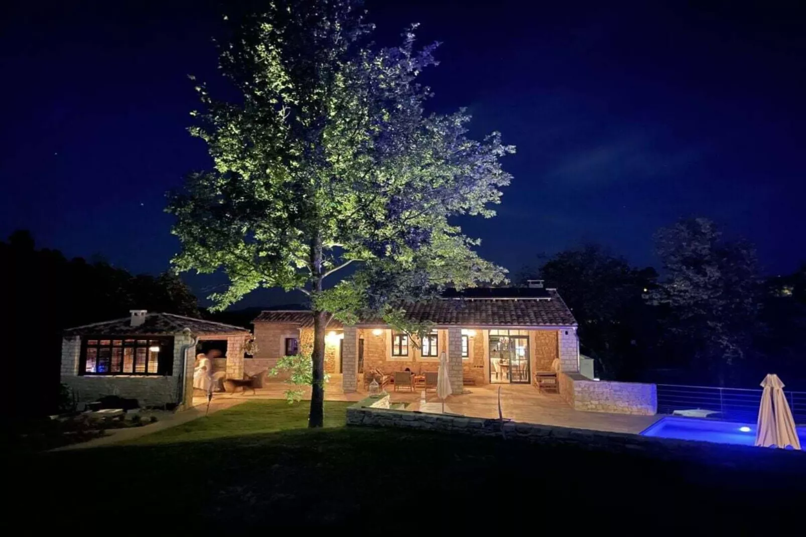 456958-Exterior in summer