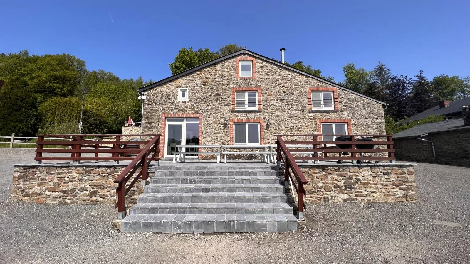 La Ferme-Extérieur été