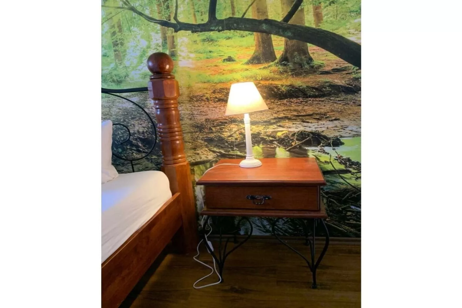 224522-Bedroom