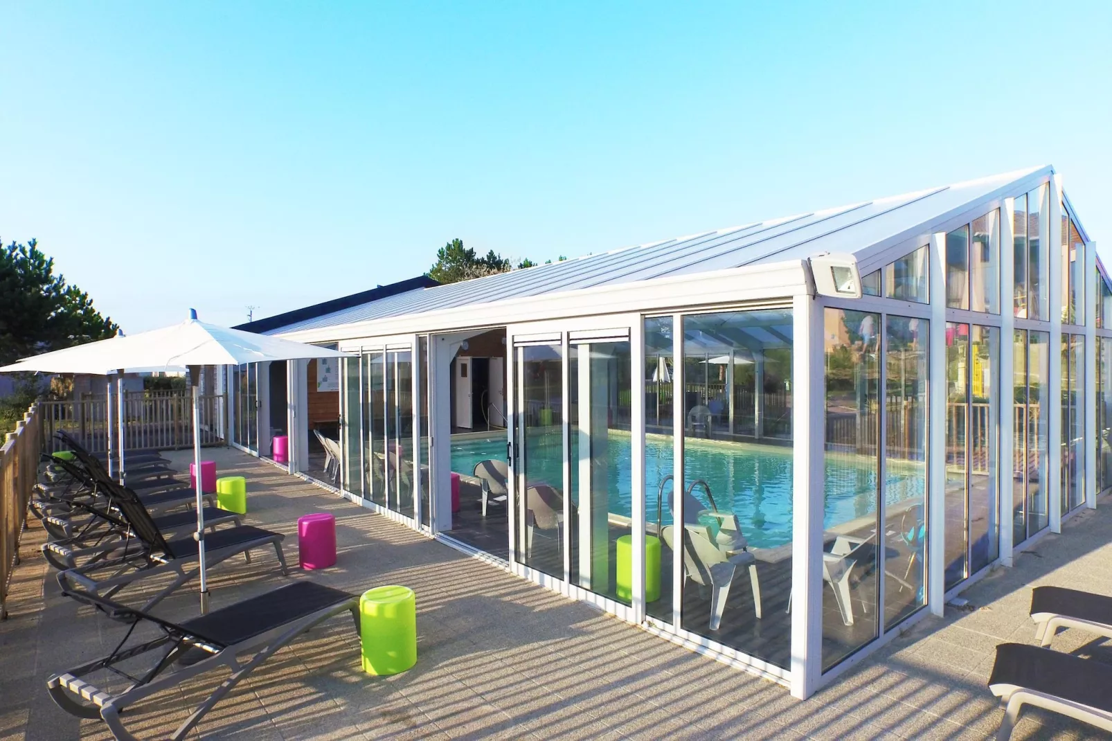Gîte 3 Pièces 5 Personnes 1 bébé / PORTBAIL PEA 25-Schwimmbad