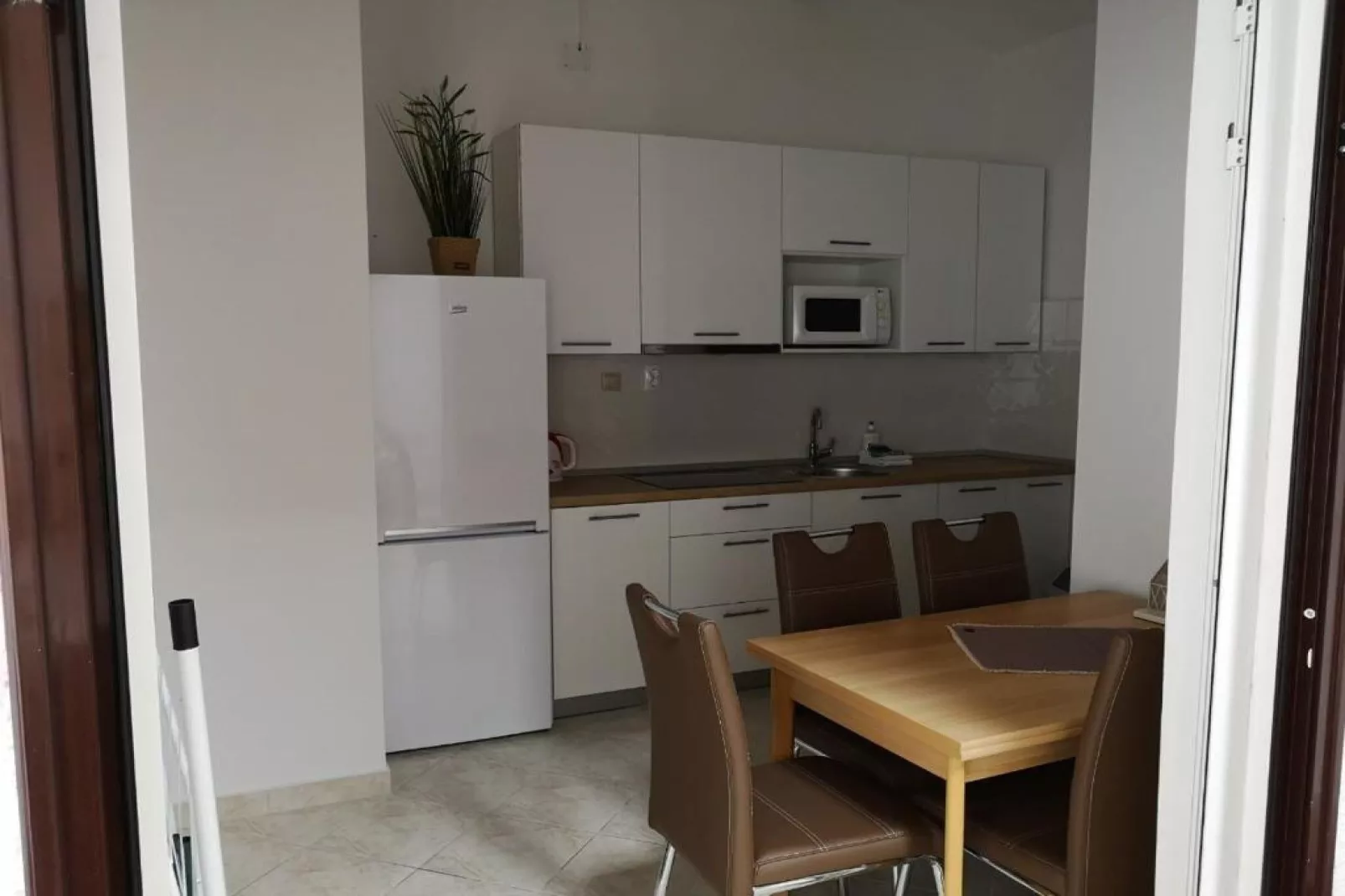 Lumbarda Resort Apartments - Comfort Two-Bedroom Apartment F5-Esszimmer