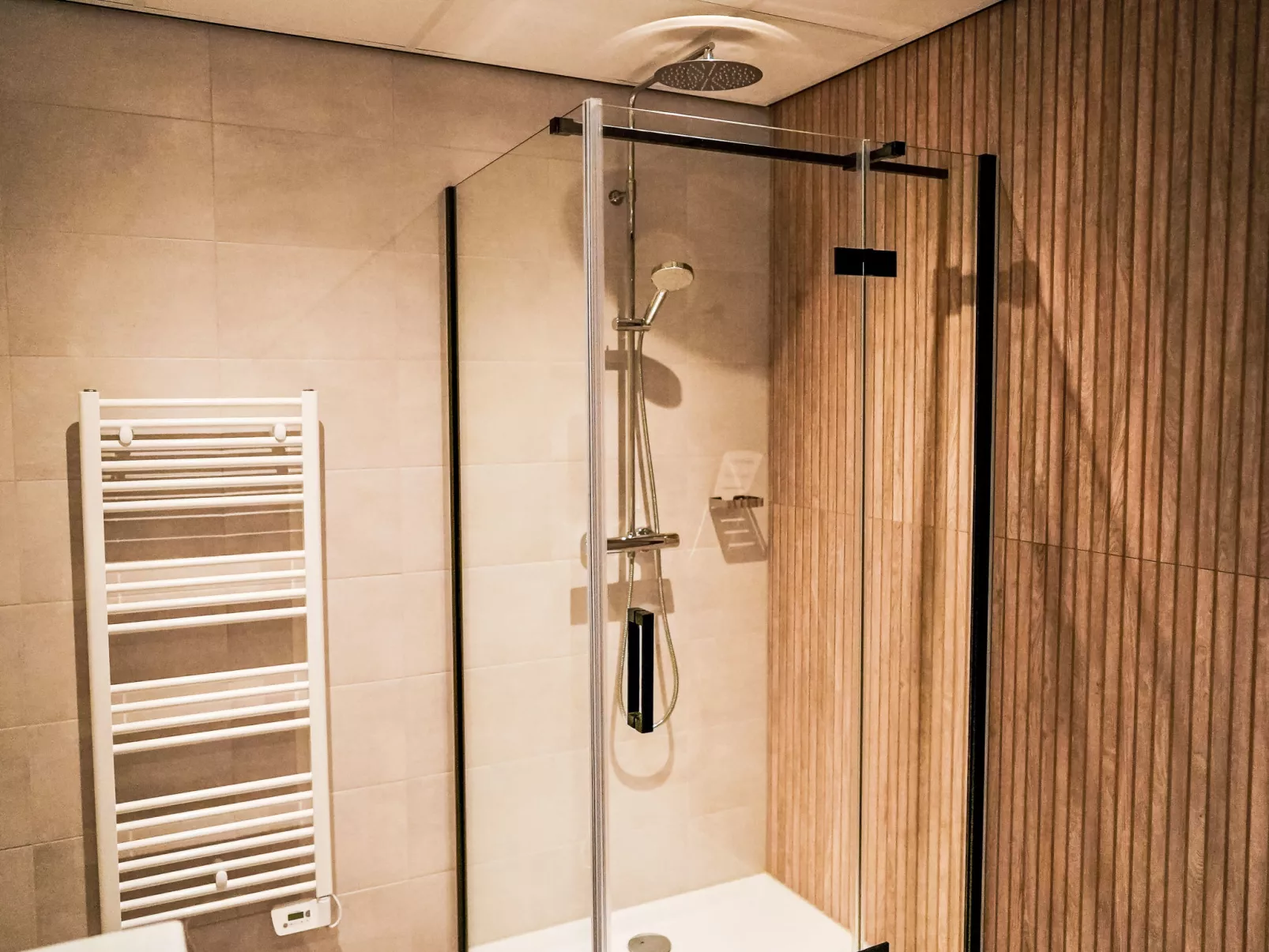 Zen Kitchen & Boutique Hotel-Inside