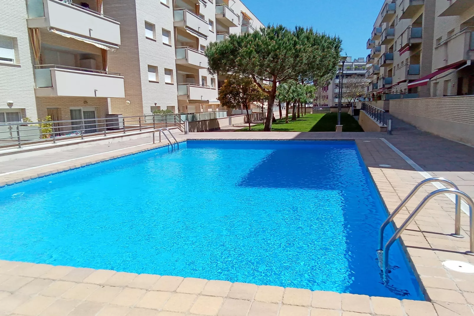 Vivalidays Alicia - Fenals - LLoret de-Piscine