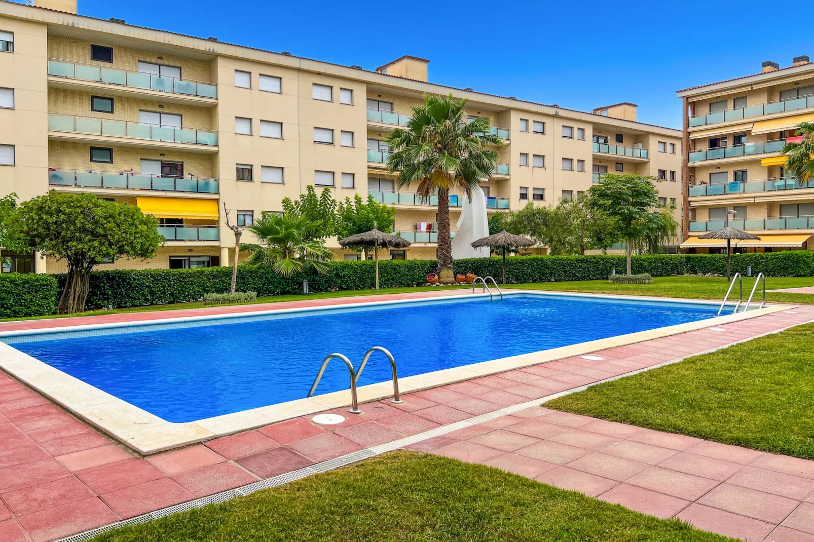 Vivalidays Elia - Fenals - LLoret de Mar-Schwimmbad