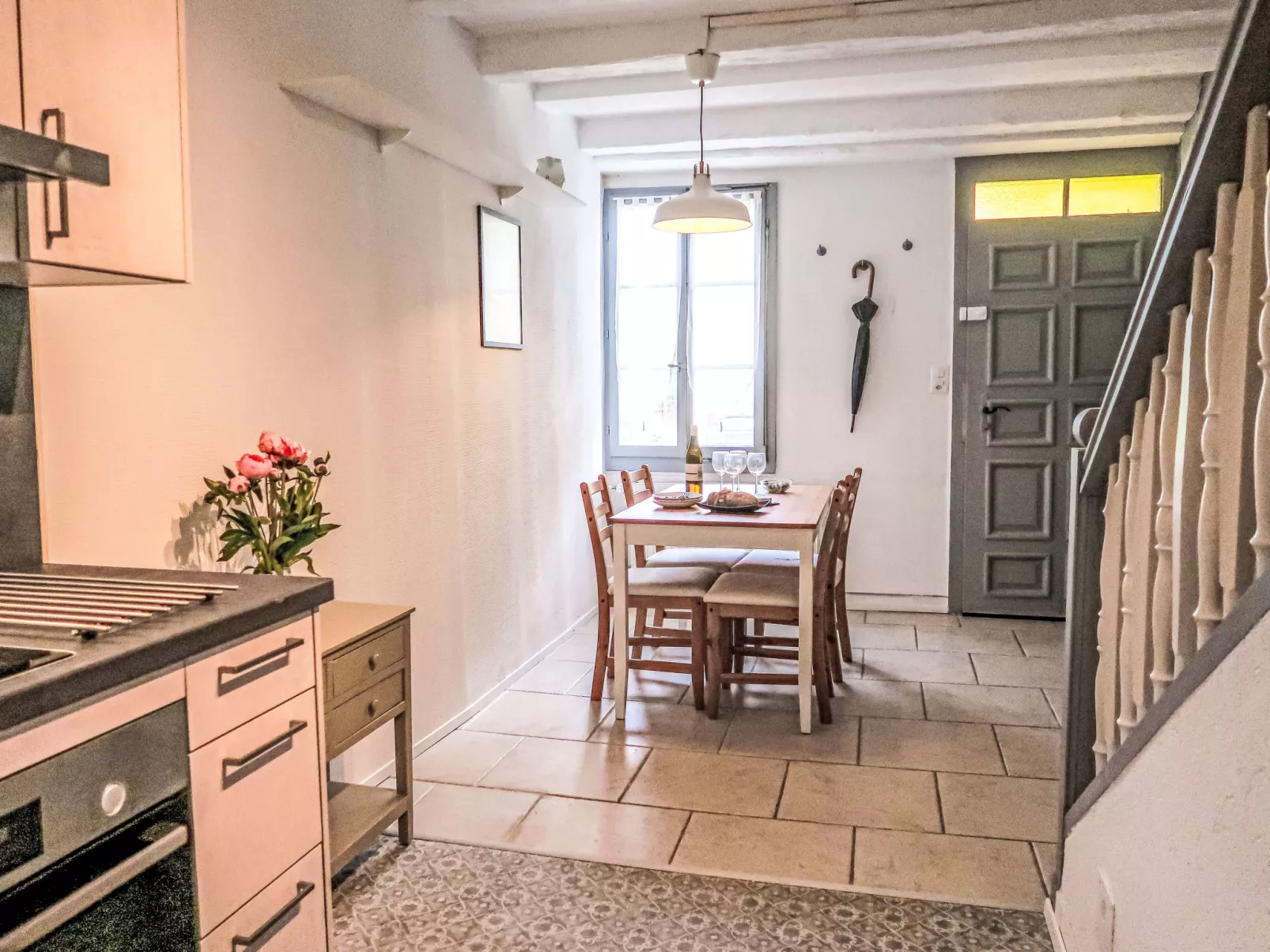 Maison Neuve-Inside