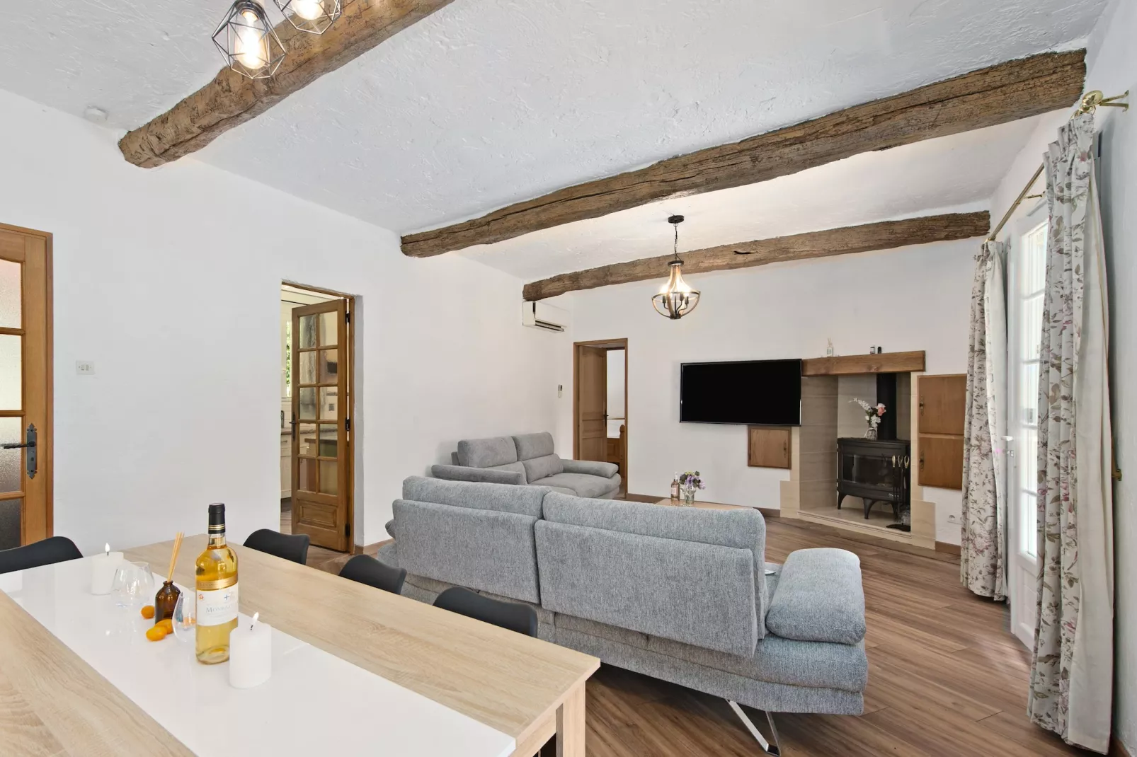 VILLA PANEOU-Salon