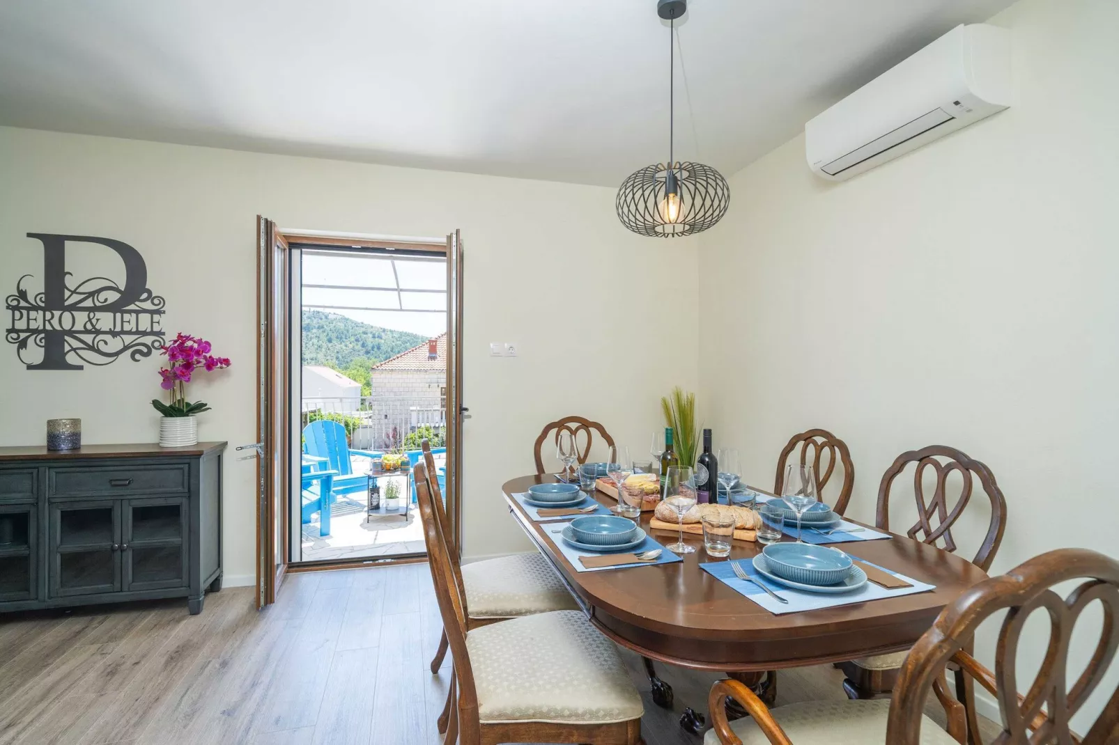 Villa Pero & Jele - Three Bedroom Villa with Terrace-Dining room