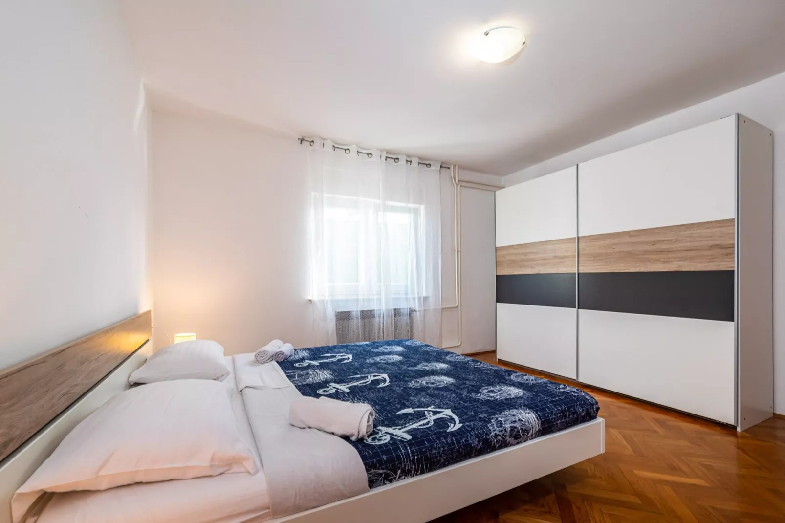 Holiday Home Villa Vesna Lux - Five Bedroom Villa with Swimming Pool