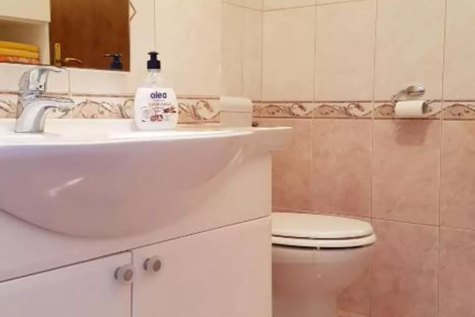 Villa Kety - Three Bedroom Holiday Home with Terrace-Bathroom