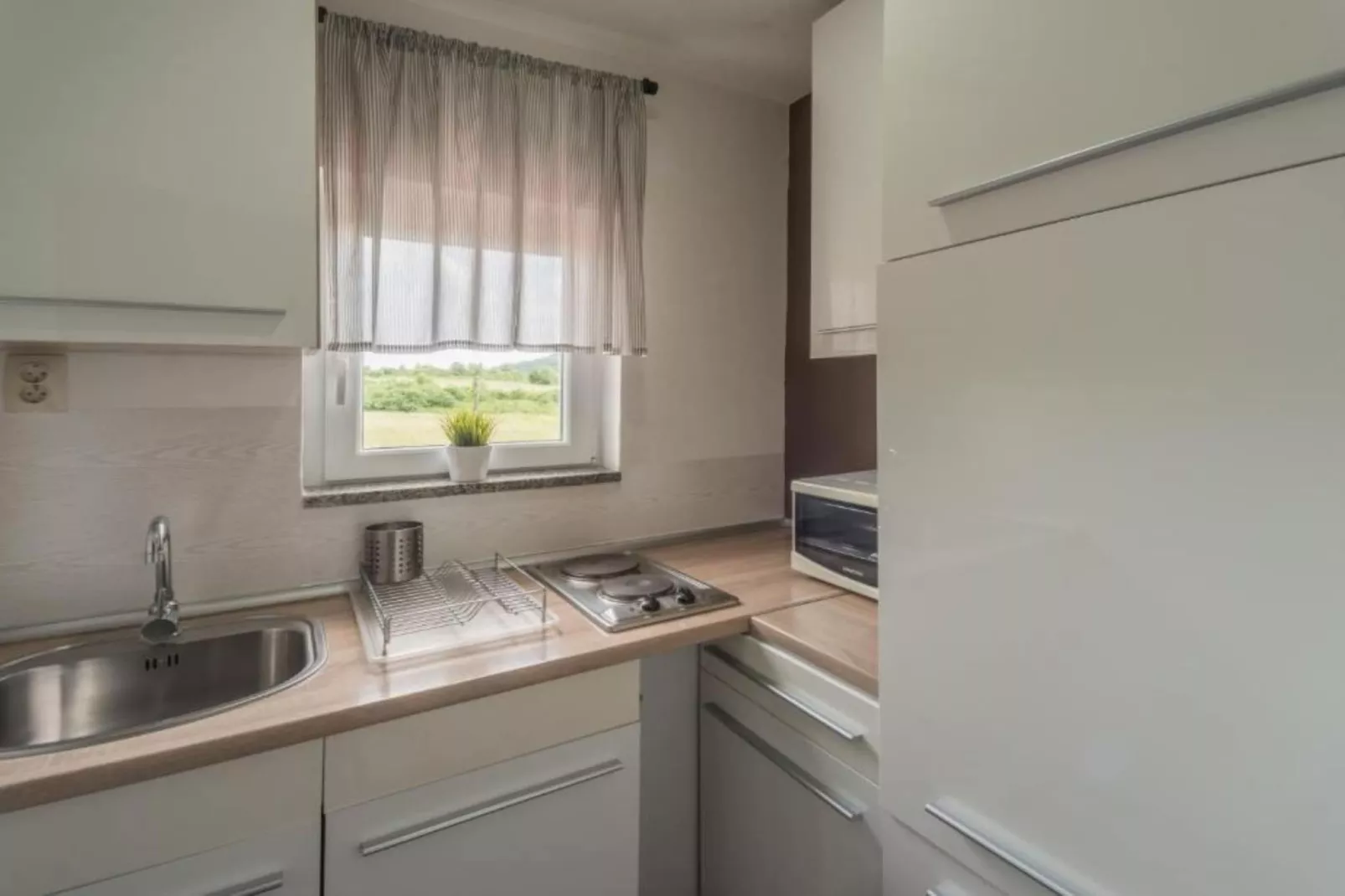 Villa Rubcic - Two Bedroom Apartment and Balcony (1)-Kitchen