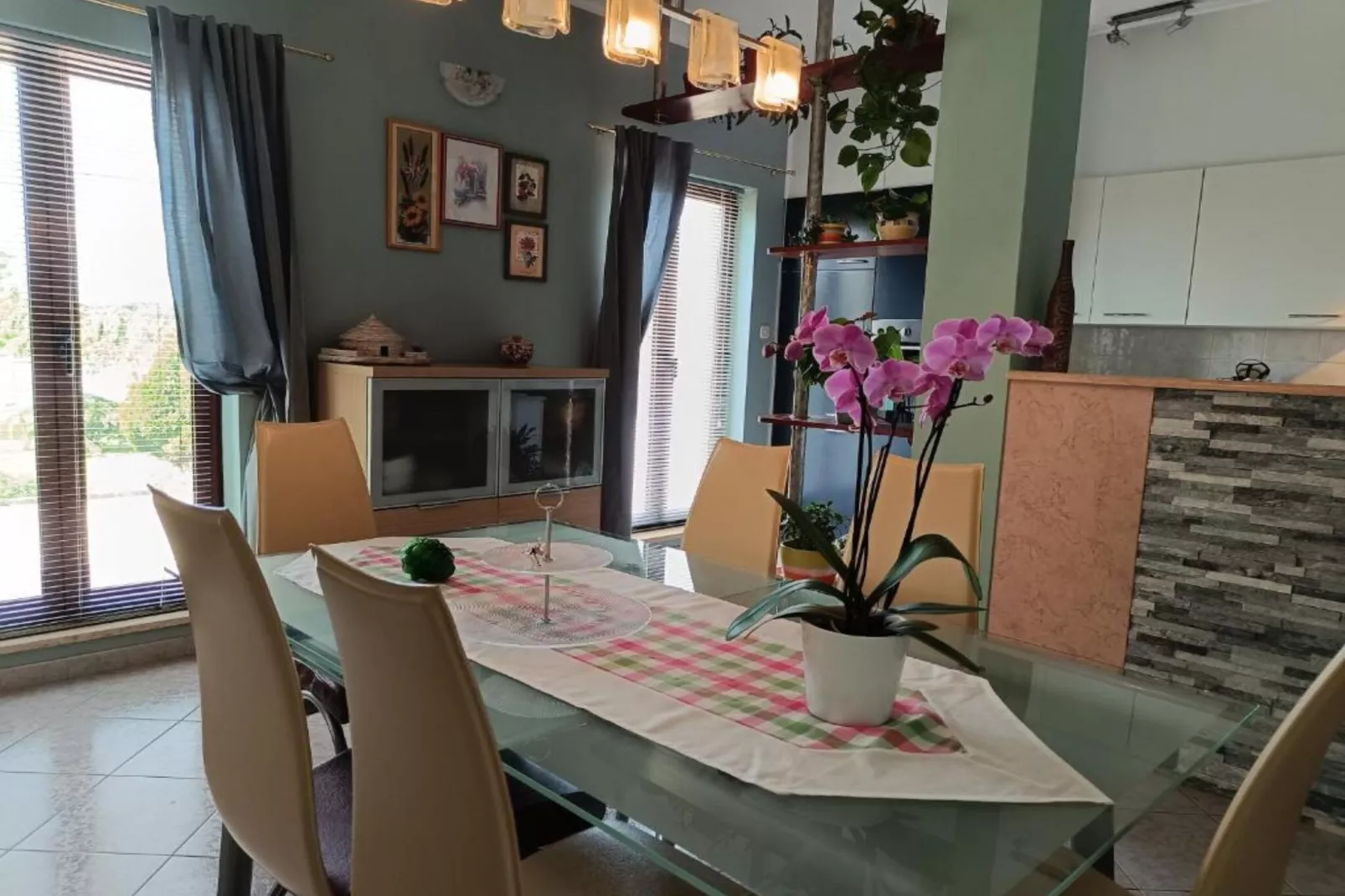 Villa Hilda - Two Bedroom Villa-Esszimmer