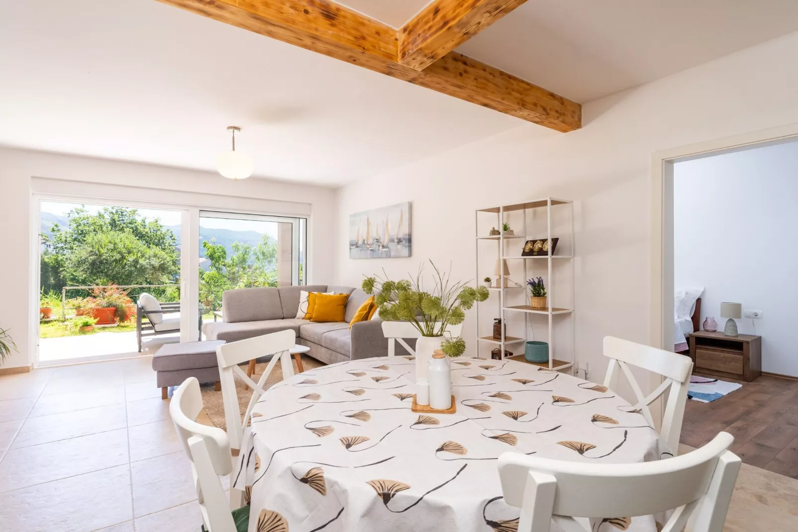 Apartment Bella Vista - Two Bedroom Apartment with Sea View-Dining room