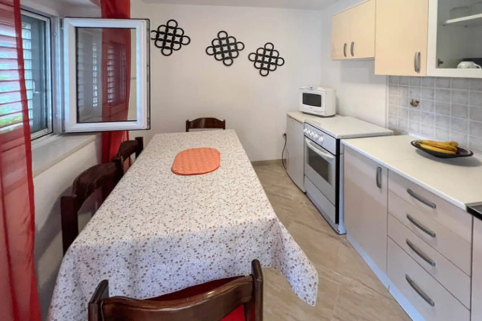 Holiday Home Aurora - Three bedroom Holiday Home-Cuisine