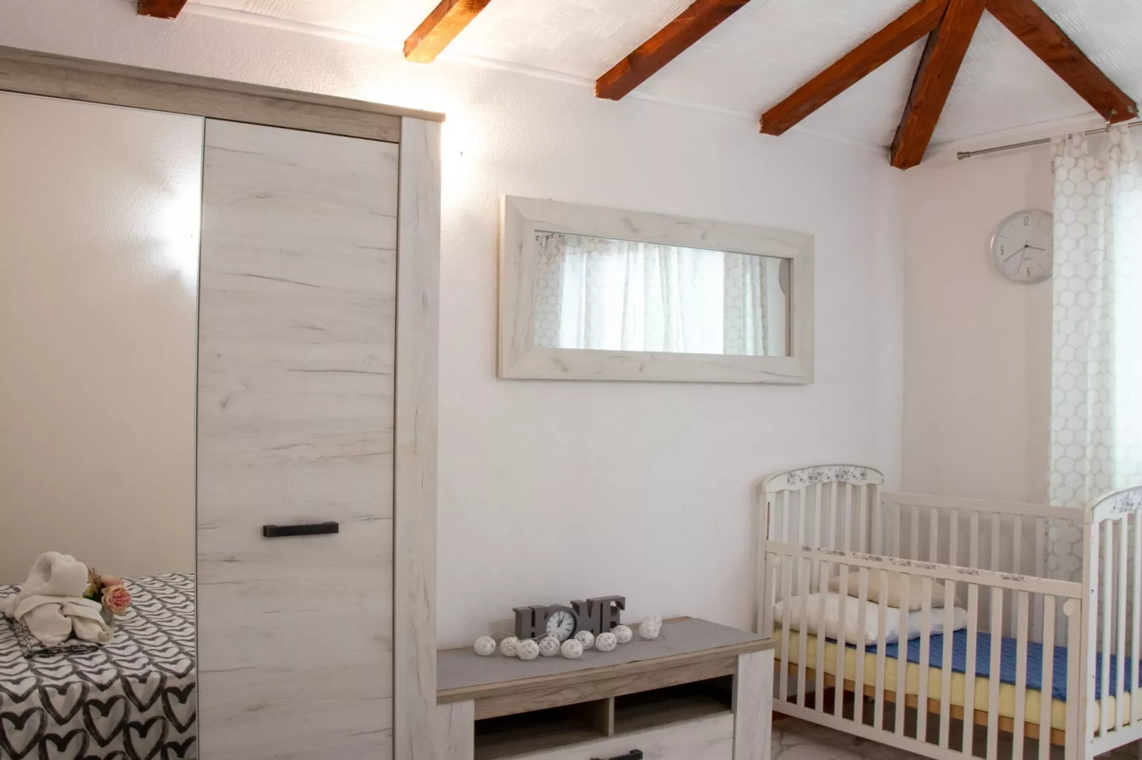 Authentic Dalmatian Treasure Homes - House Wood-Chambre