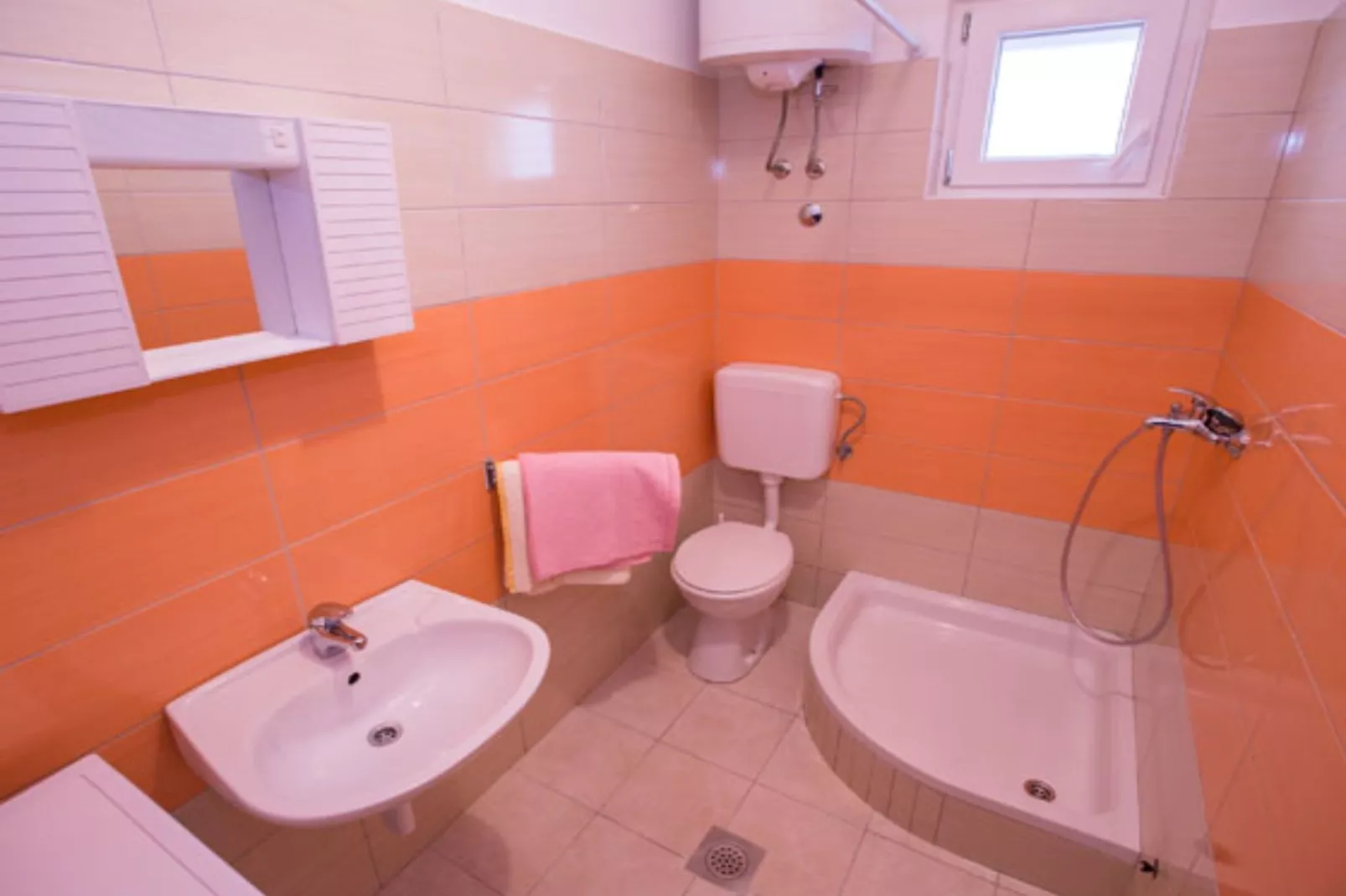 Apartments Zora - Standard One Bedroom Apartment with Balcony A1-Badezimmer