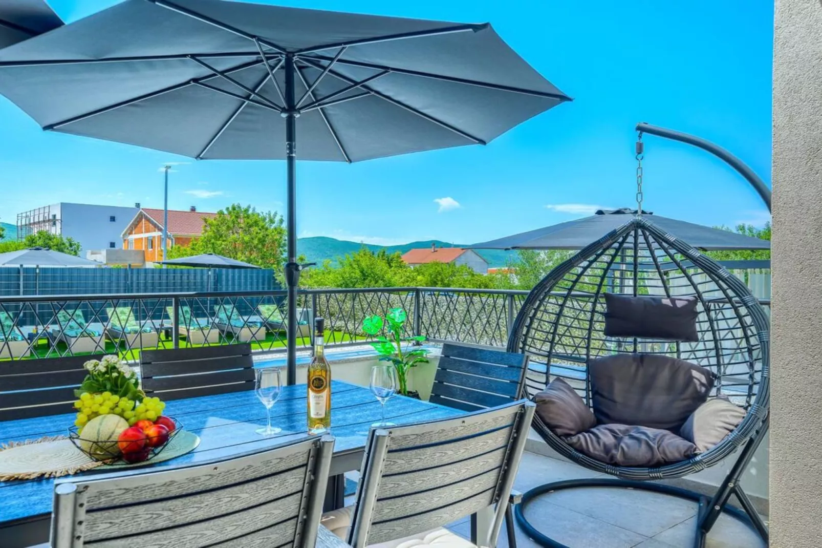 Five Bedroom Villa with Private Pool-Terrace balcony