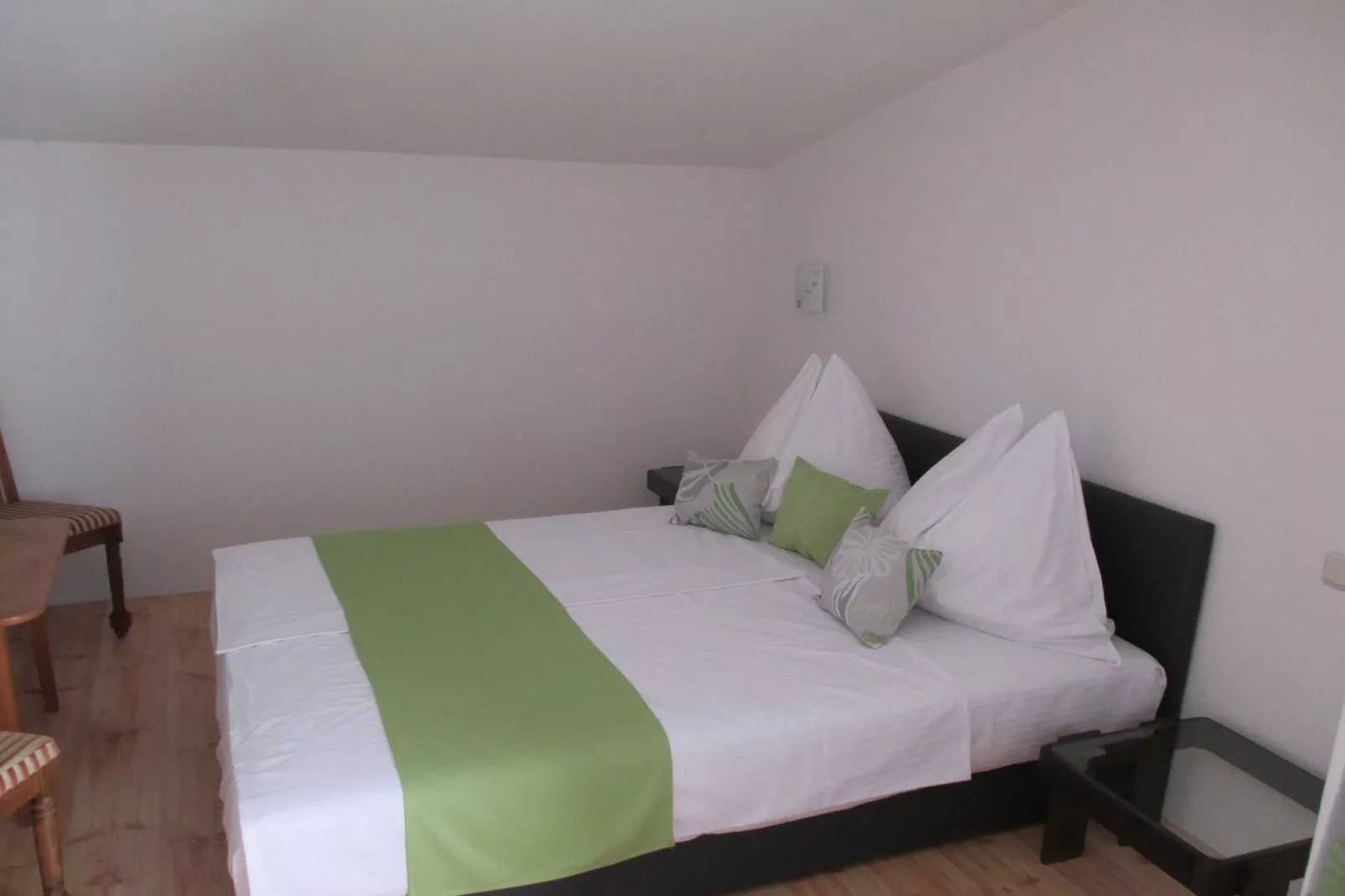 Guest House Villa Daniel - Two Bedroom Apartment with Balcony-Chambre