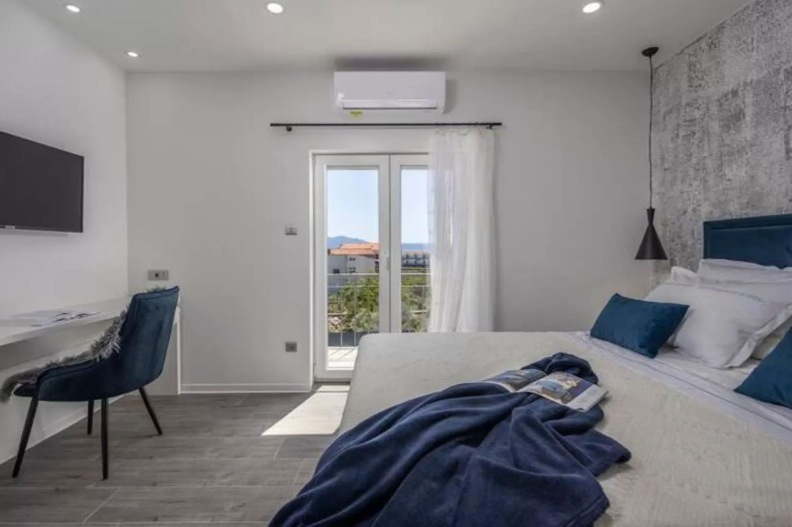 Villa Stipea - Four Bedroom Villa with Swimming Pool-Schlafzimmer