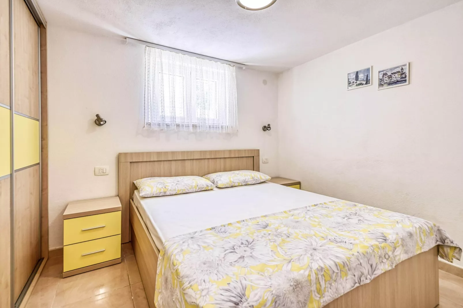 Apartments Gracin - Premium One Bedroom Apartment with Terrace (A3)