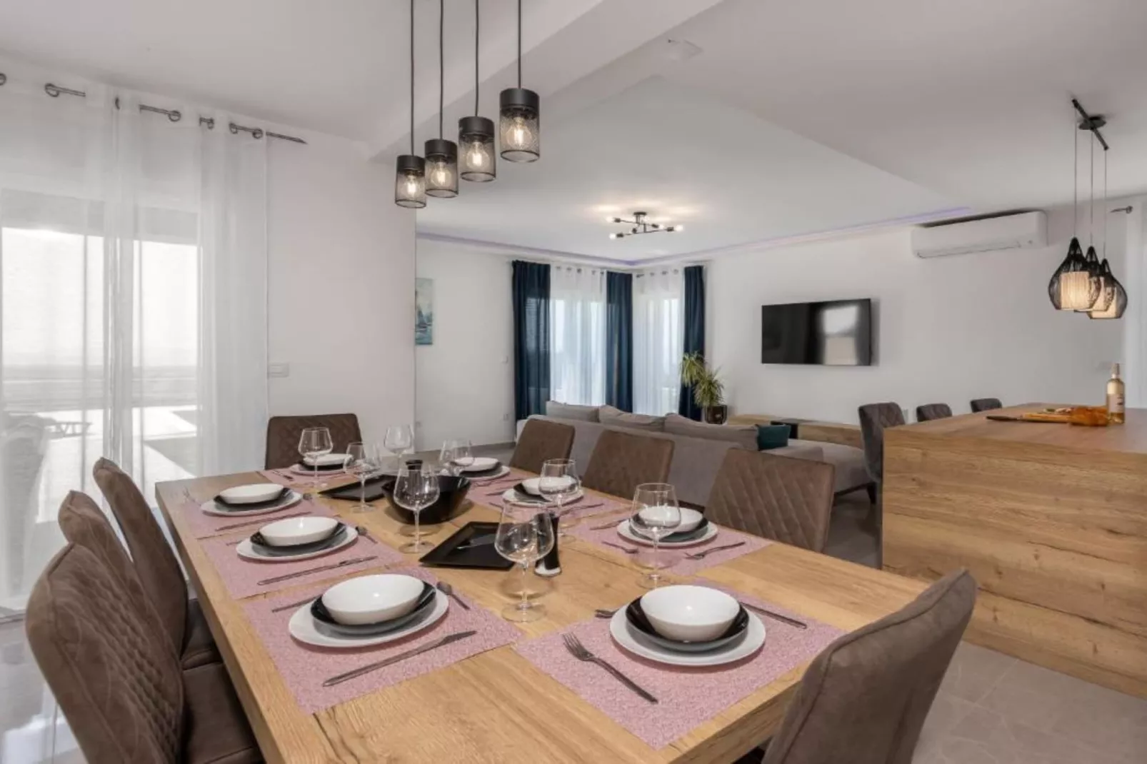 Villa Fran - Four Bedroom Villa with Private Pool-Esszimmer