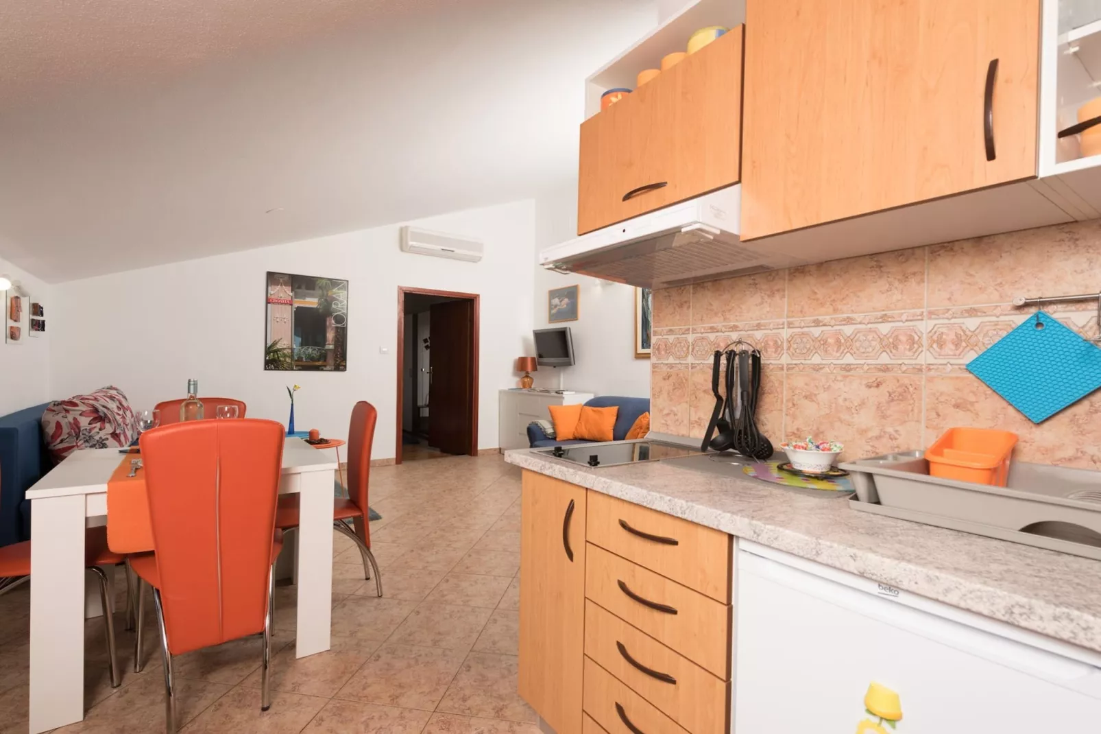 Stylish Lovran Sea View Apartments - One Bedroom Apartment with Terrace and Sea View-Küche
