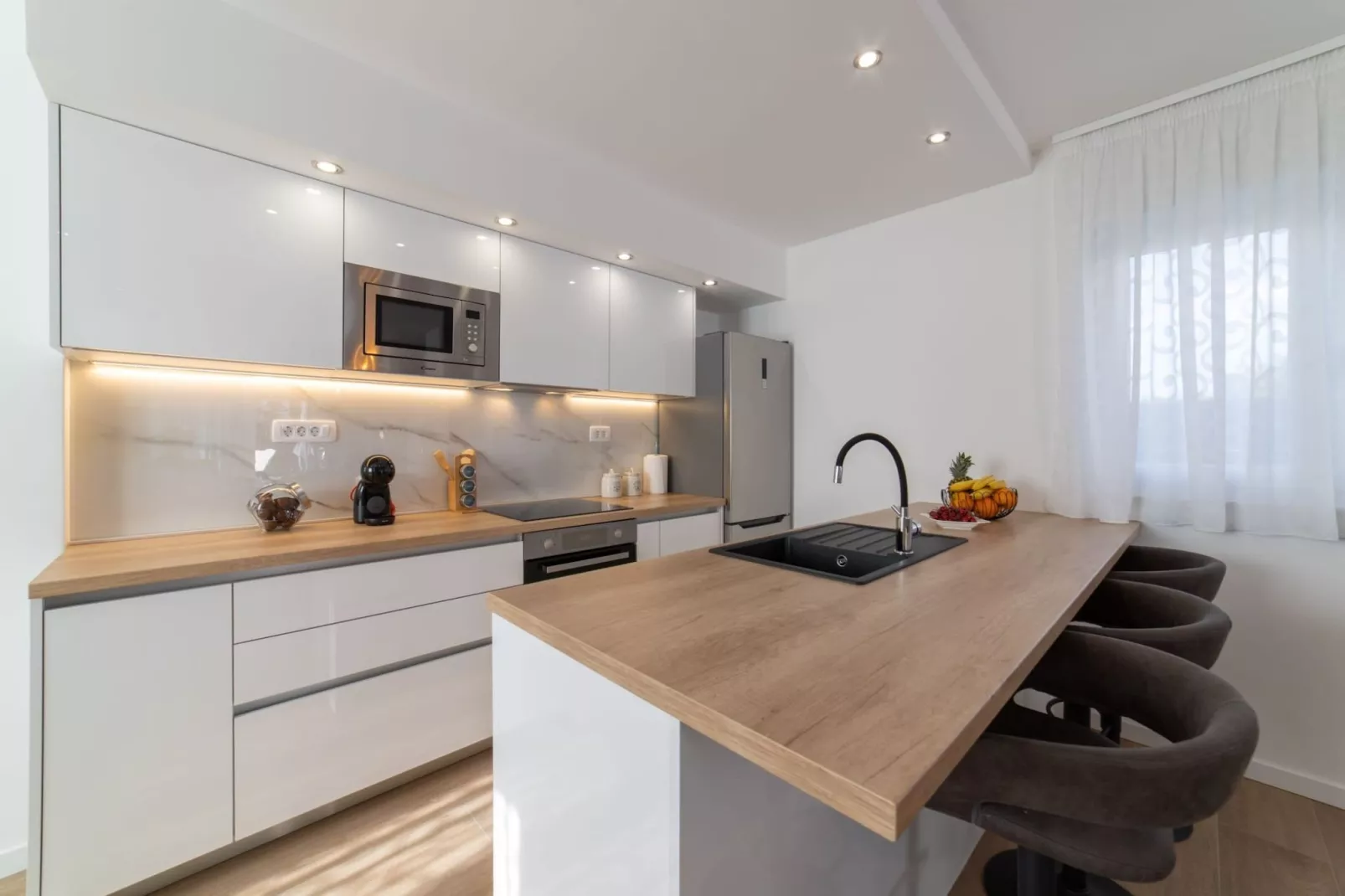 Luxury Kastela Villa with Heated Pool and Lounge Area - Four Bedroom Villa-Kitchen