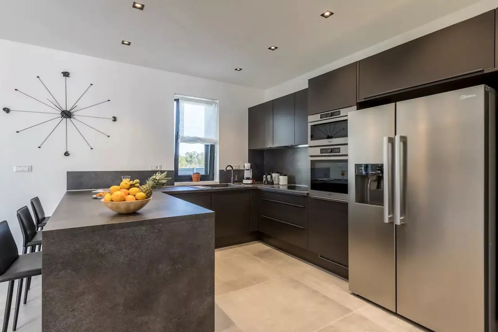 Sophisticated Oasis Residence Villa with Pool - Three Bedroom Villa with Pool-Küche