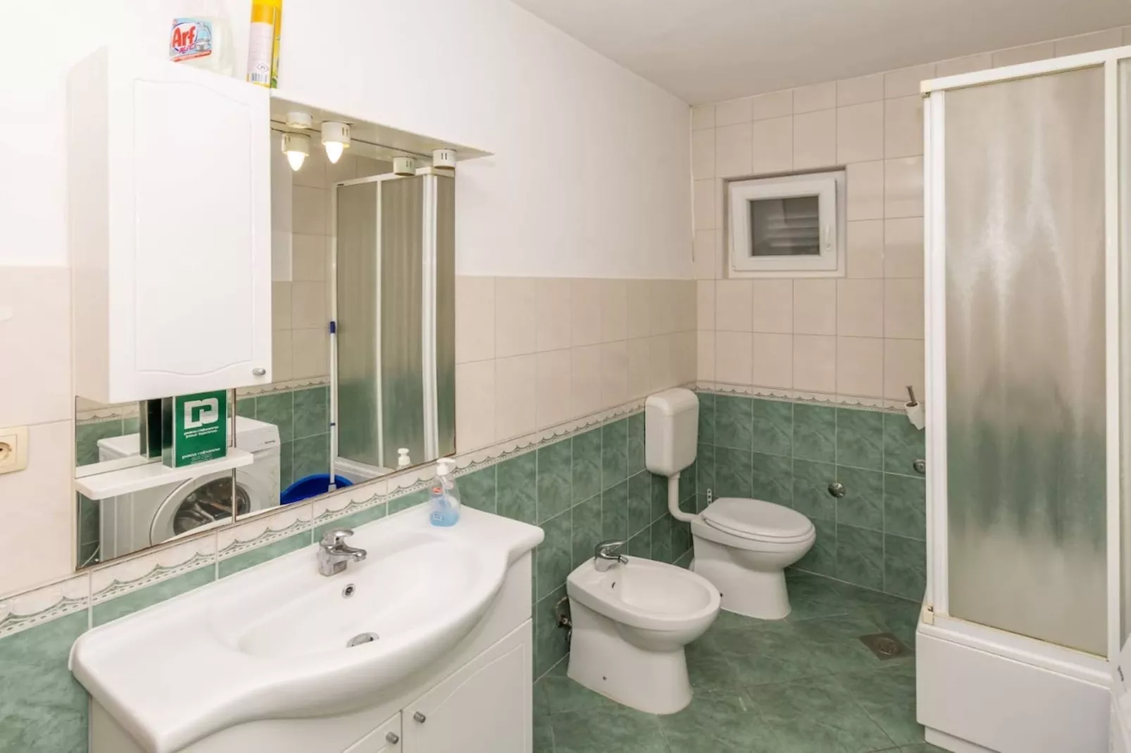Sunny and Sleek Apartment Kastel Novi with Terrace - Three Bedroom Apartment with Terrace-Bathroom