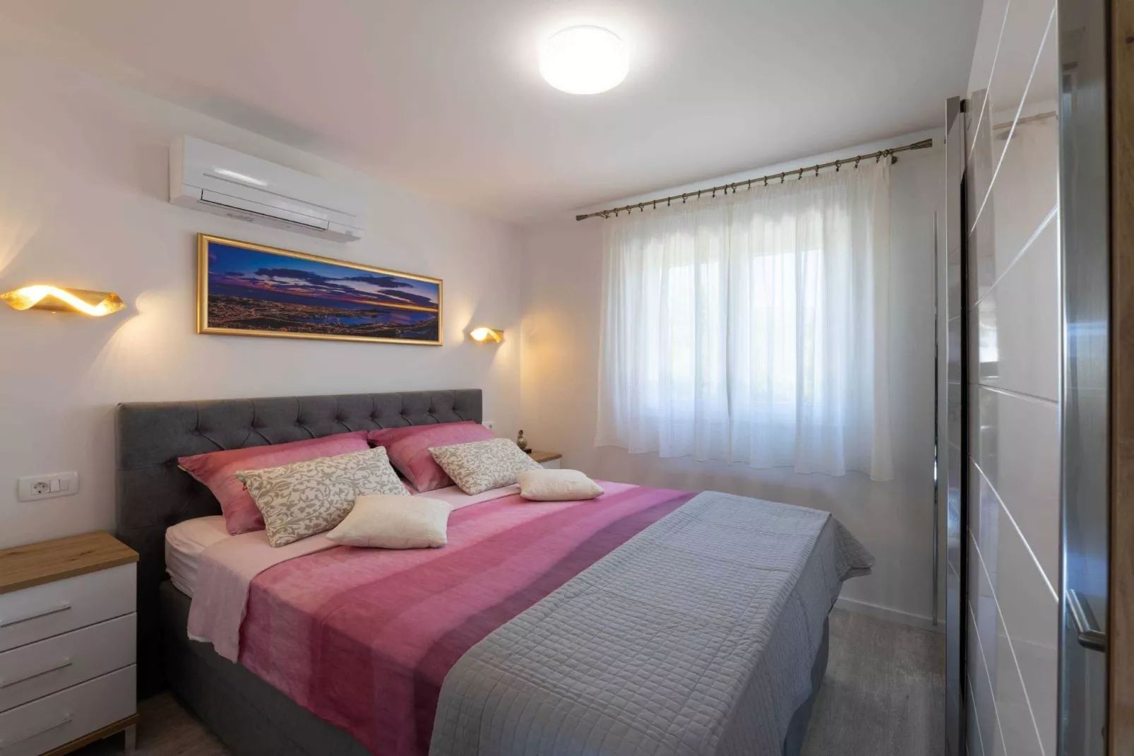 Kastel Stari Sunny Downtown Apartment with Terrace - One Bedroom Apartment with Terrace