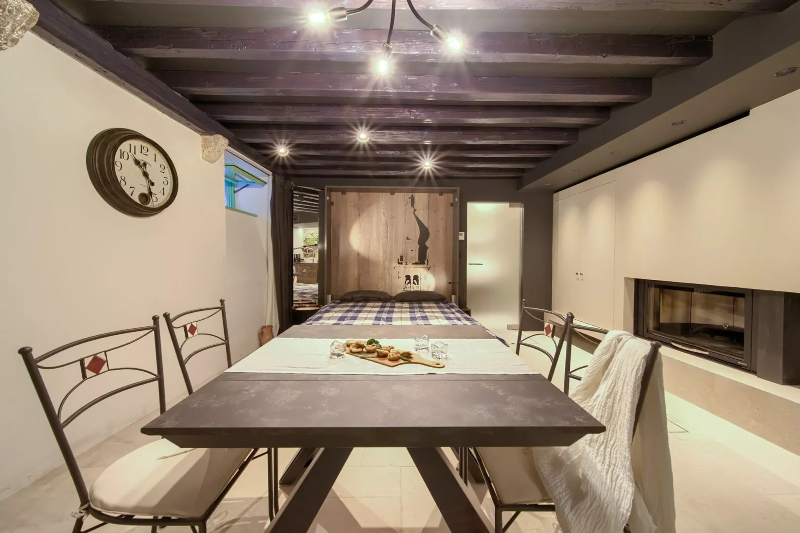 Vibrant and Elegant Downtown Krk Apartments - Studio Apartment (owner 1)-Chambre