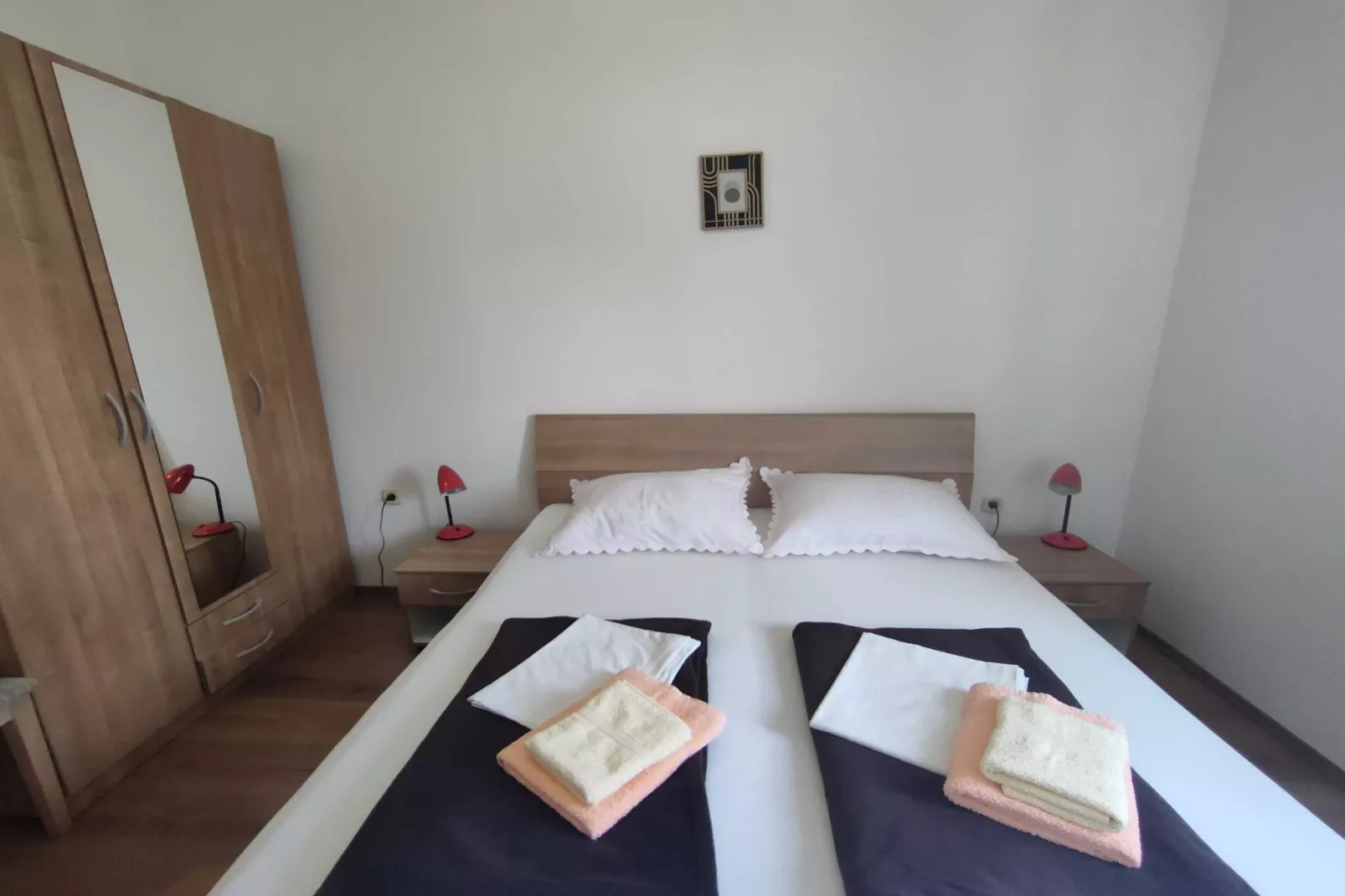 Apartments Krk with Sea View and Terrace - Classic Two Bedroom Apartment with Sea View ant Terrace (owner second floor)-Schlafzimmer