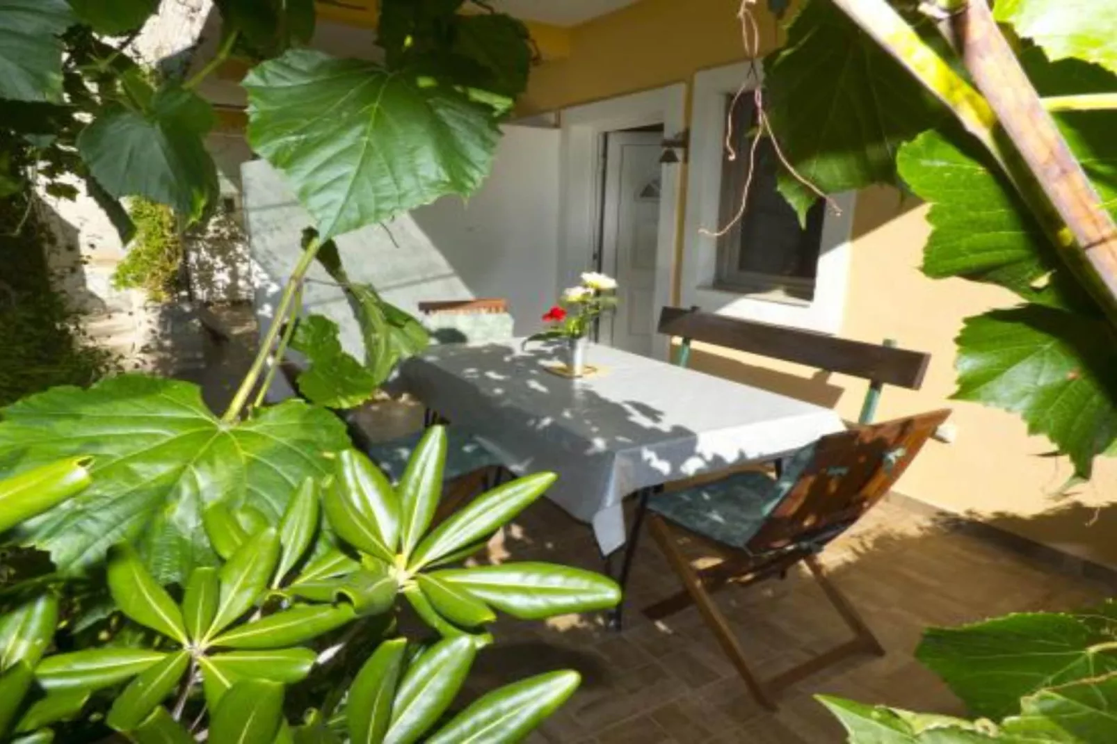 Beachfront Apartments Plaža - Two Bedroom Apartment A4